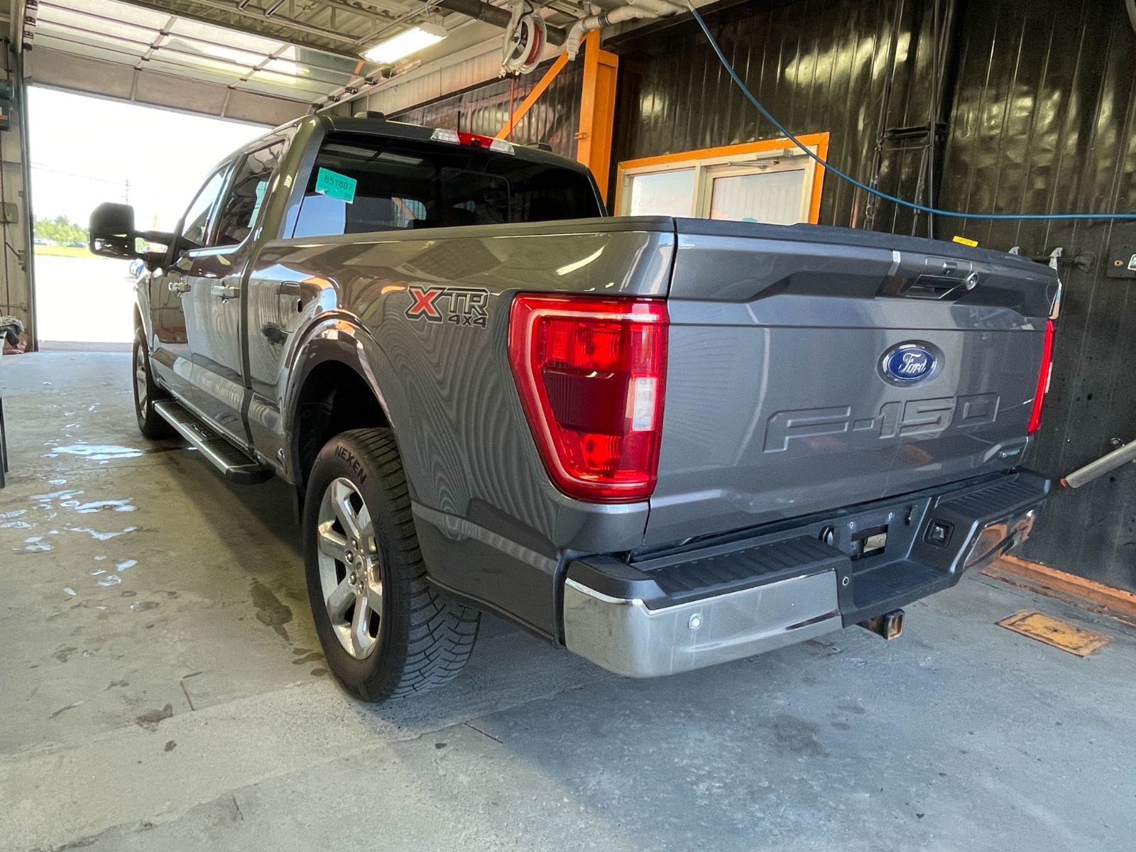 Ford F-150 2022 — photo 8