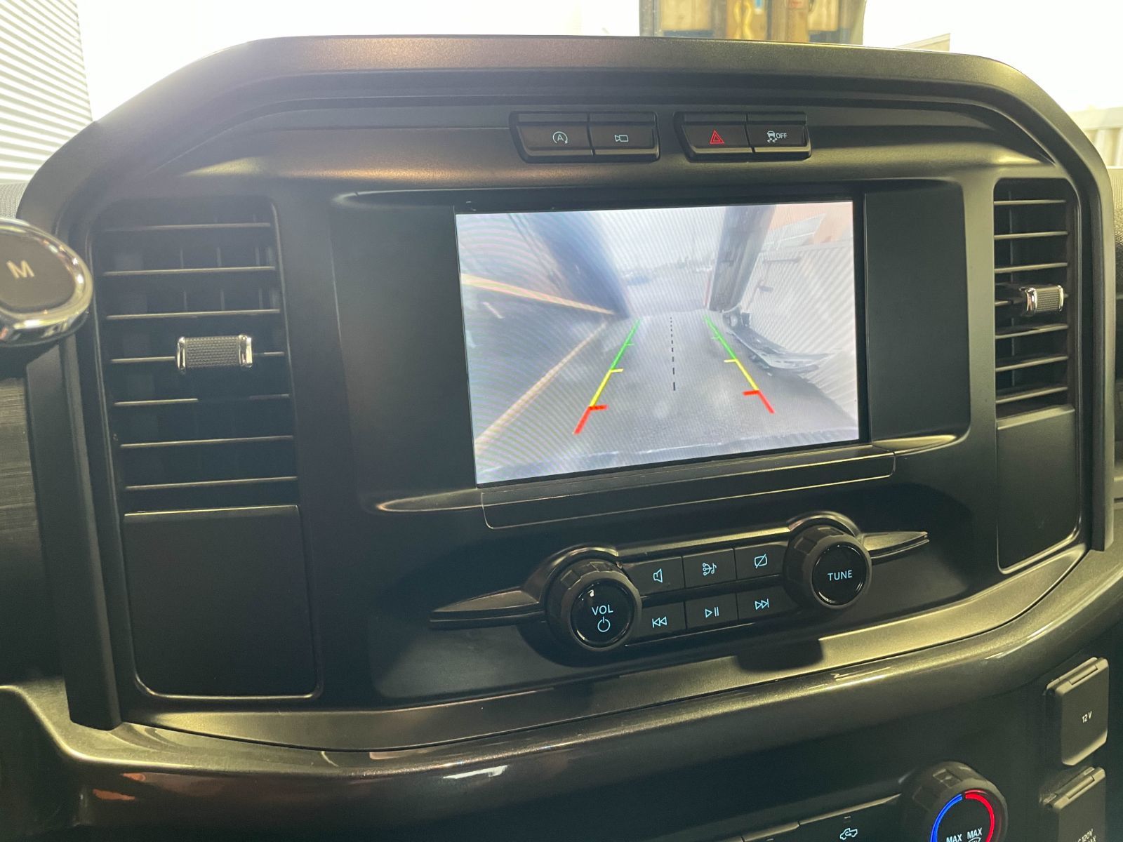 Ford F-150 2023 — photo 8
