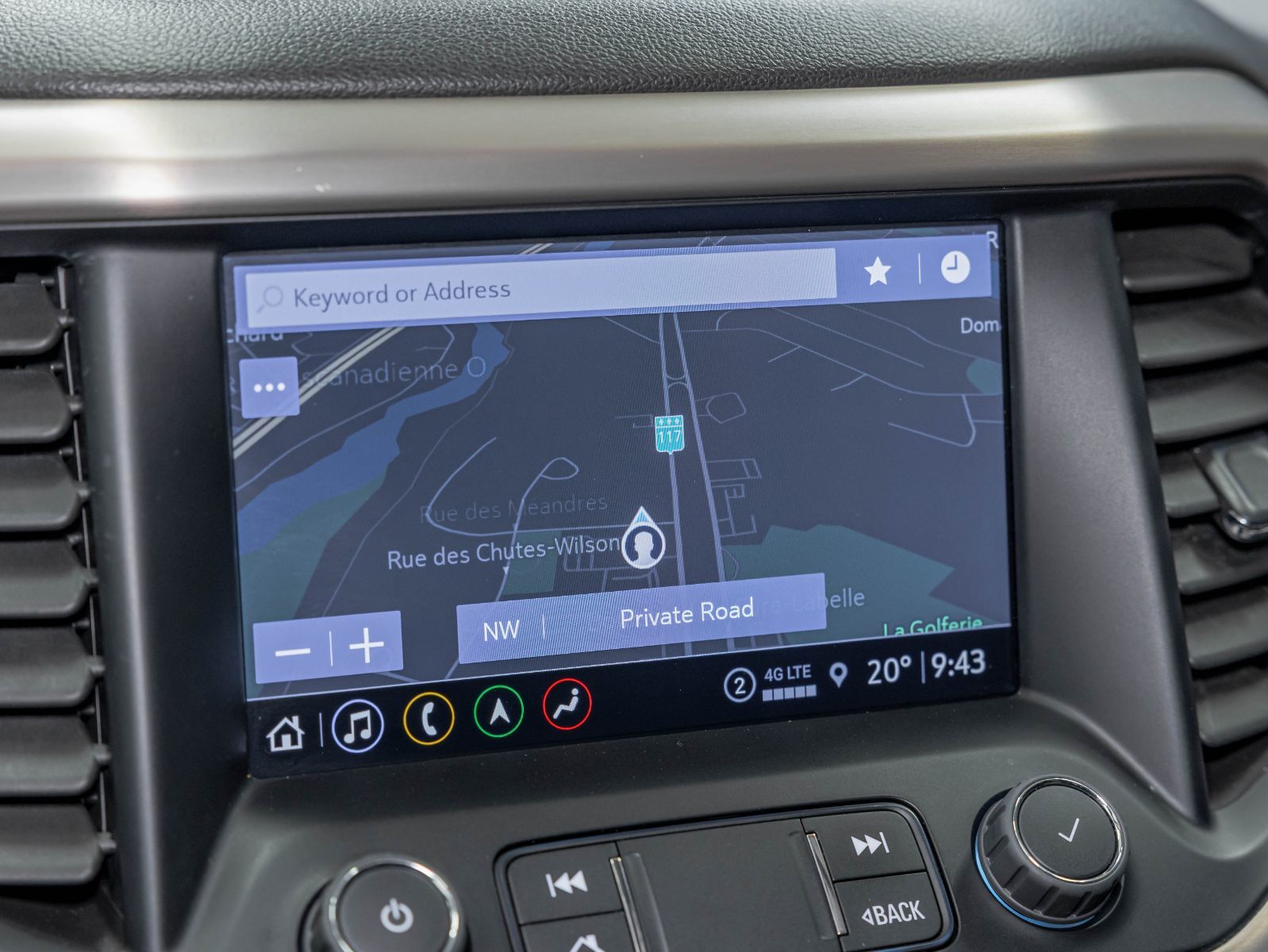 GMC Acadia 2023 — photo 6