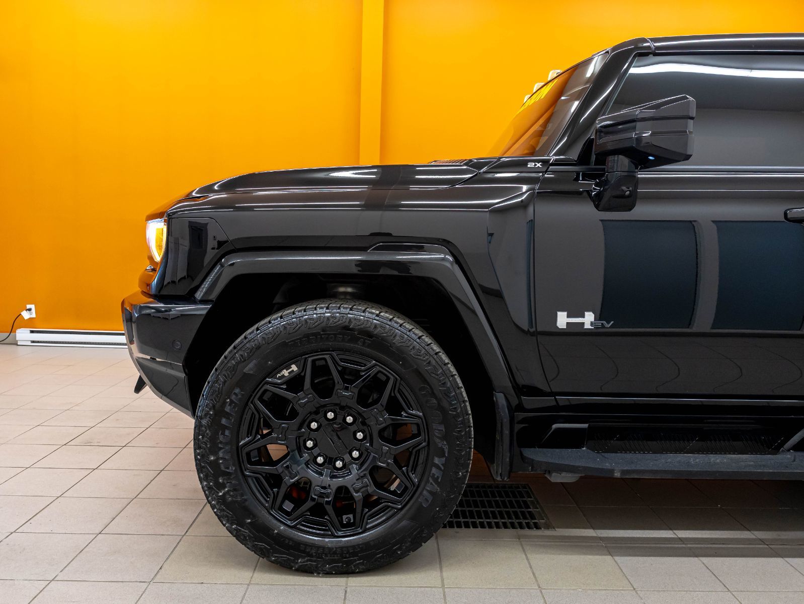 GMC HUMMER EV SUV 2025 — photo 6