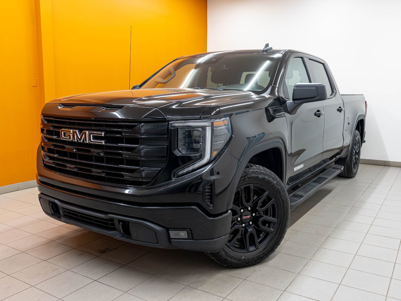 2024 GMC Sierra 1500 ELEVATION CREW 4X4 *NAV* SIÈGES CHAUFF BEDLINER