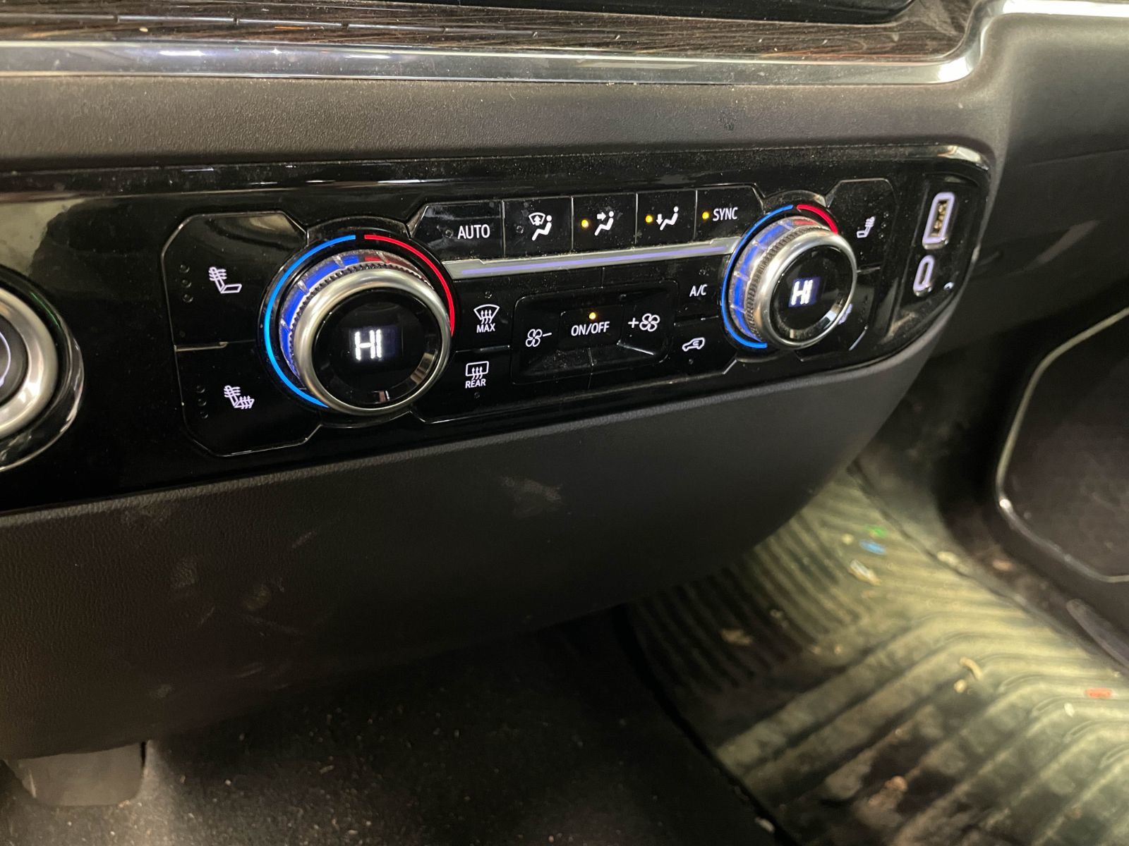 GMC Sierra 1500 2024 — photo 7