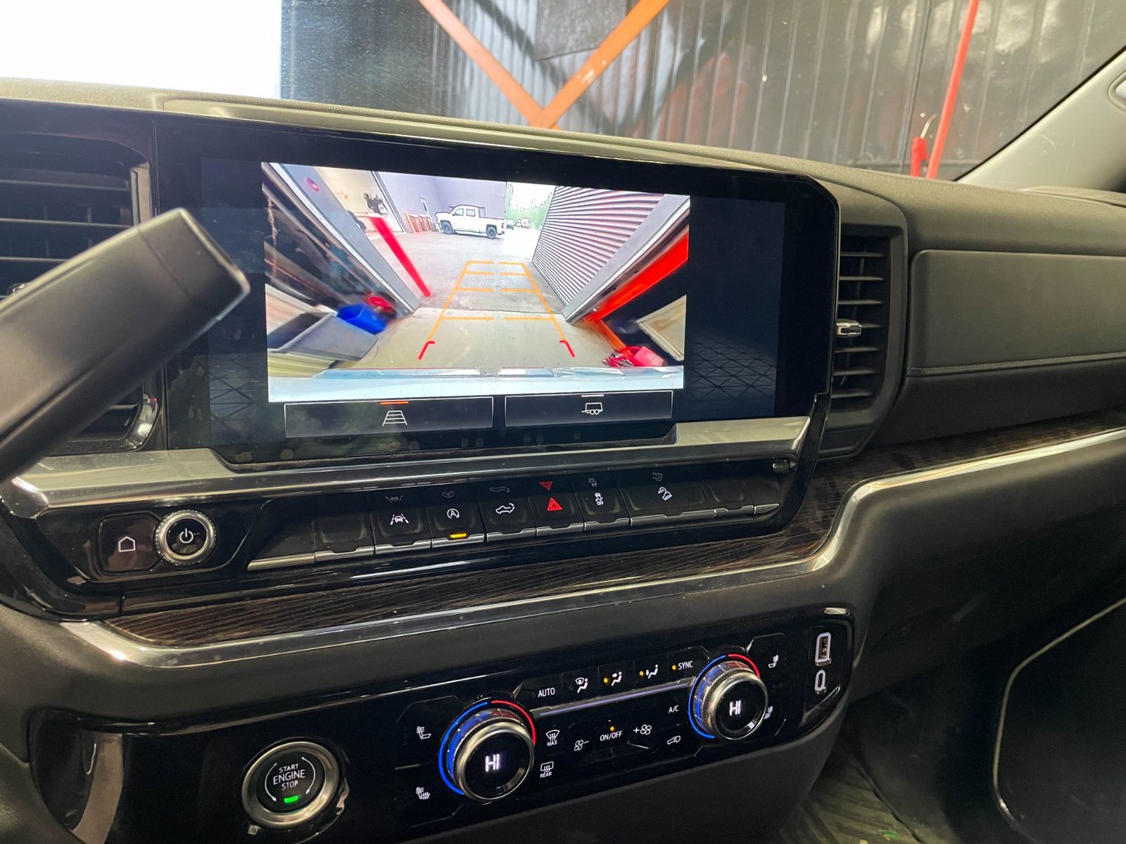 GMC Sierra 1500 2024 — photo 8