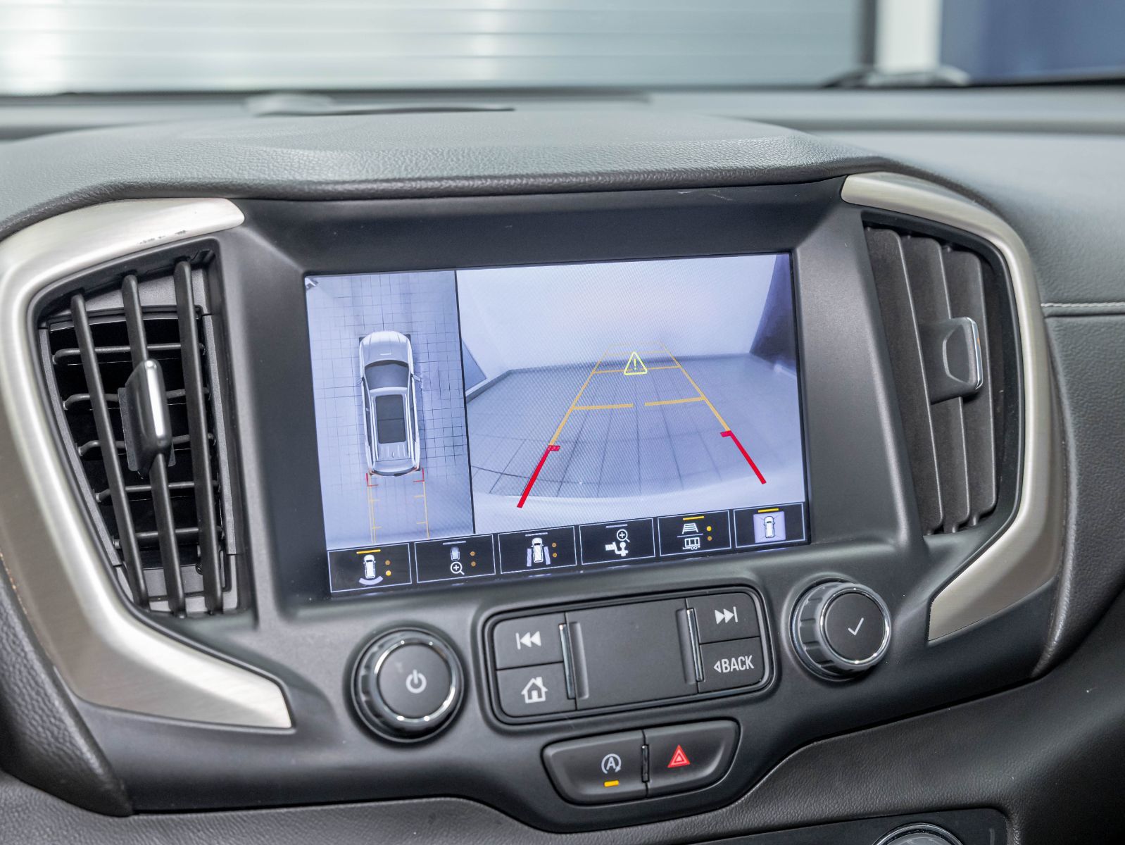 GMC Terrain 2022 — photo 7