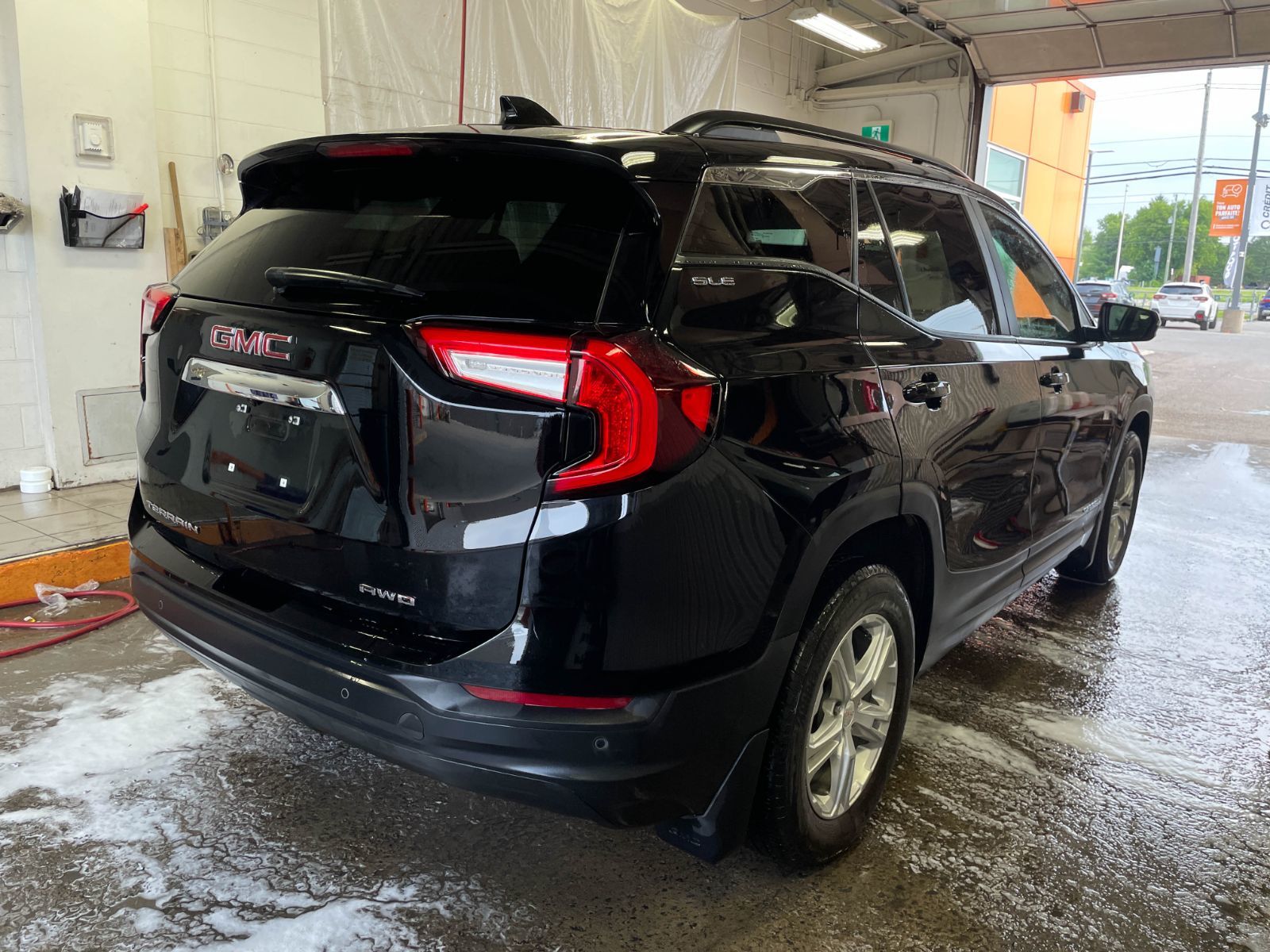 GMC Terrain 2024 — photo 8