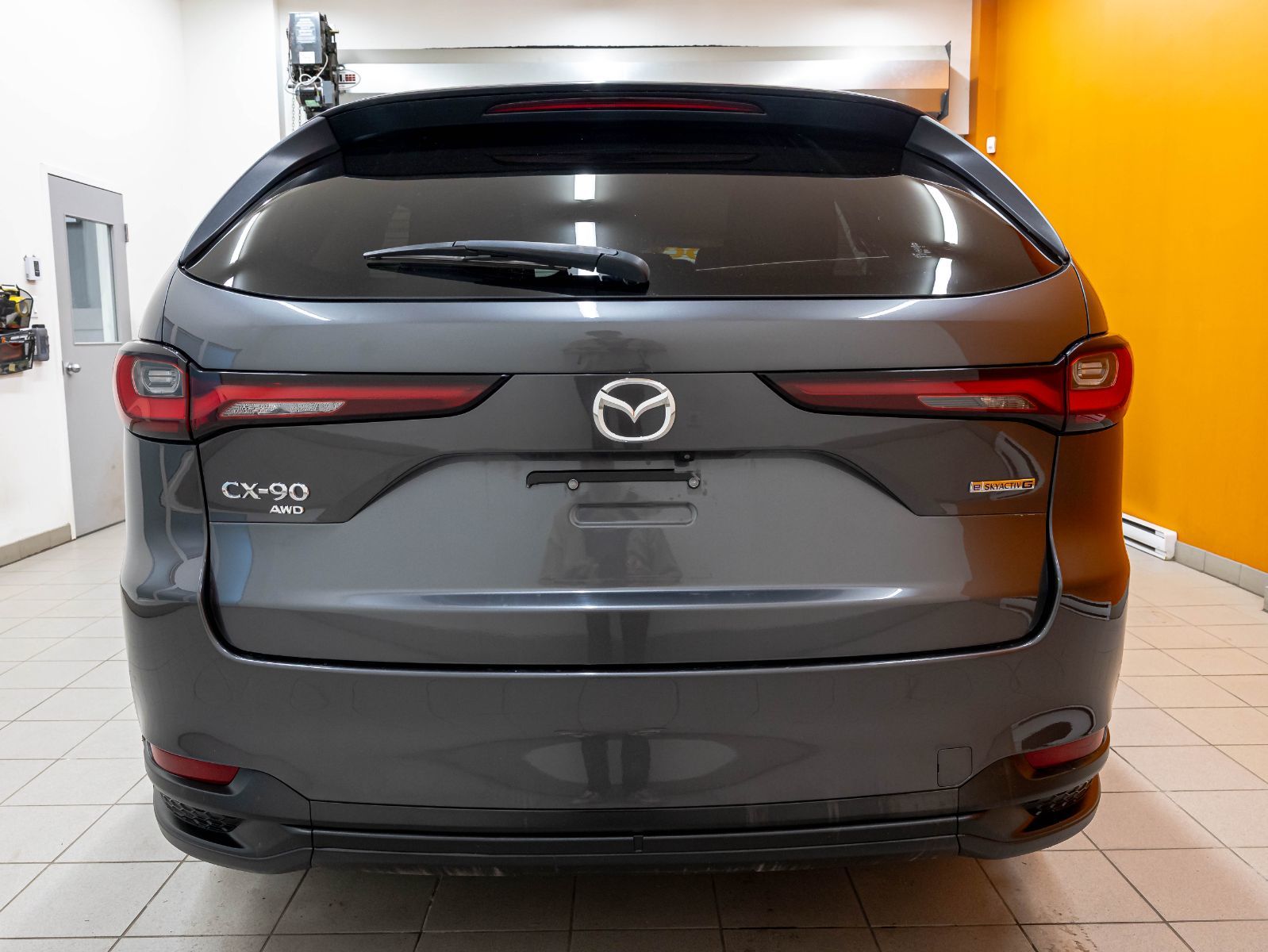 Mazda CX-90 MHEV 2024 — photo 8