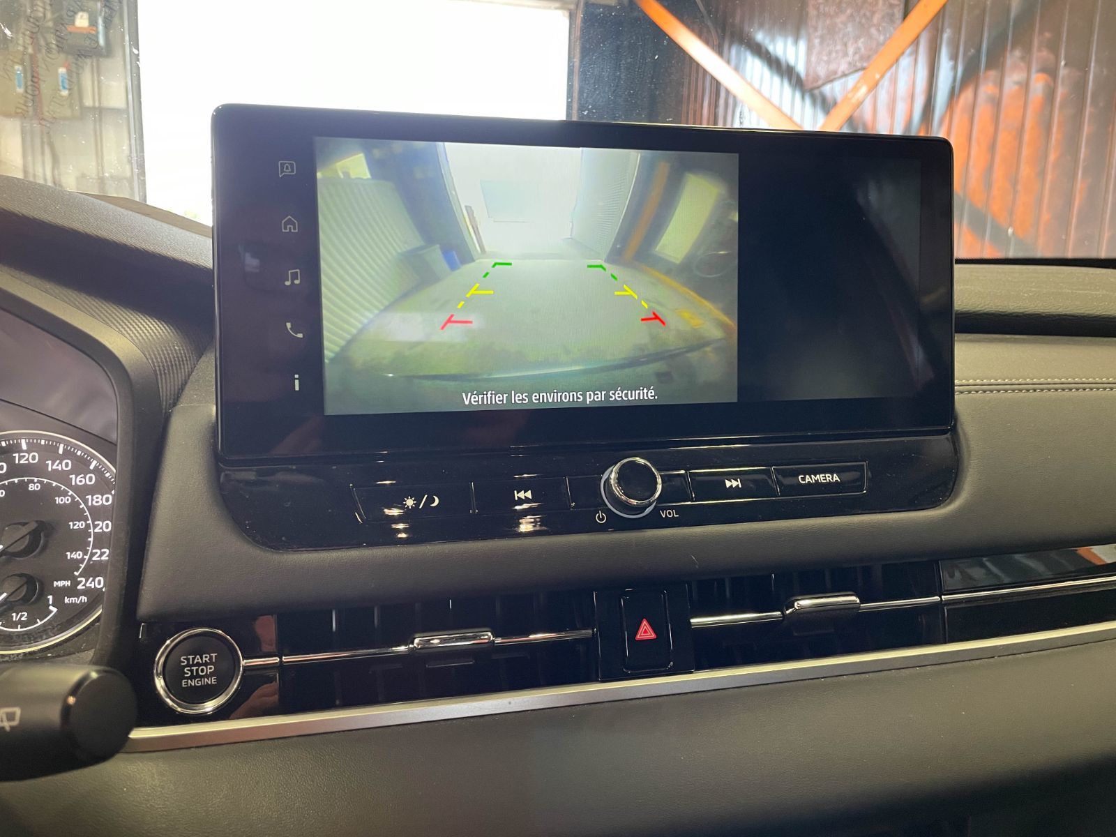 Mitsubishi Outlander 2025 — photo 7