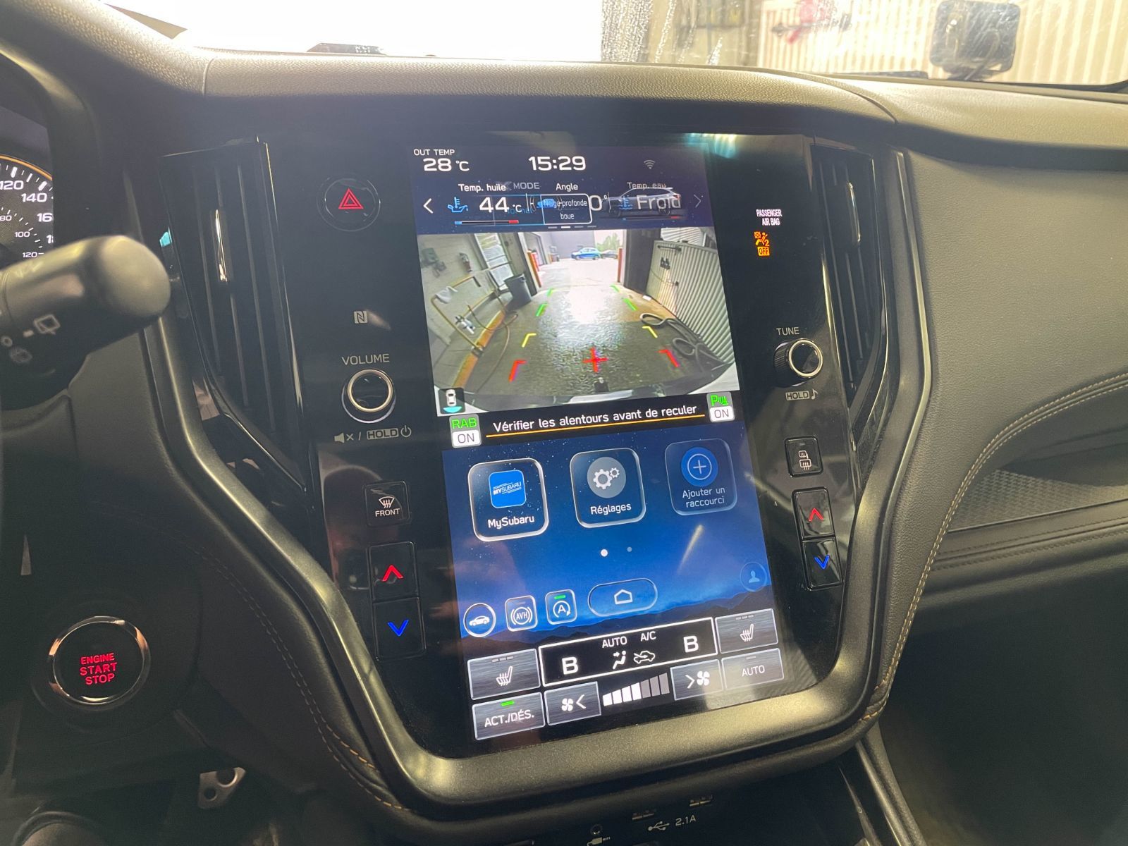 Subaru Outback 2022 — photo 7