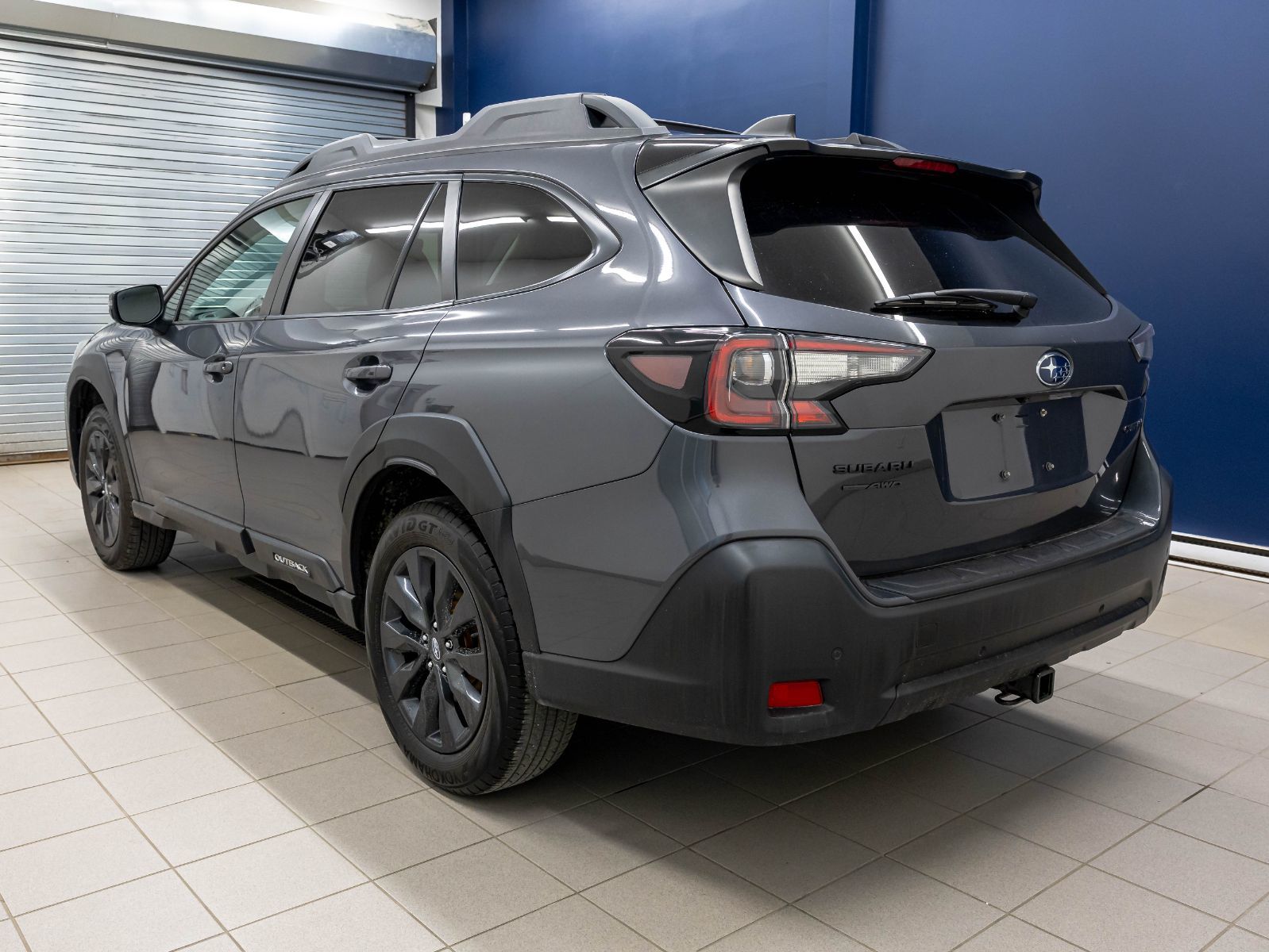 Subaru Outback 2023 — photo 7