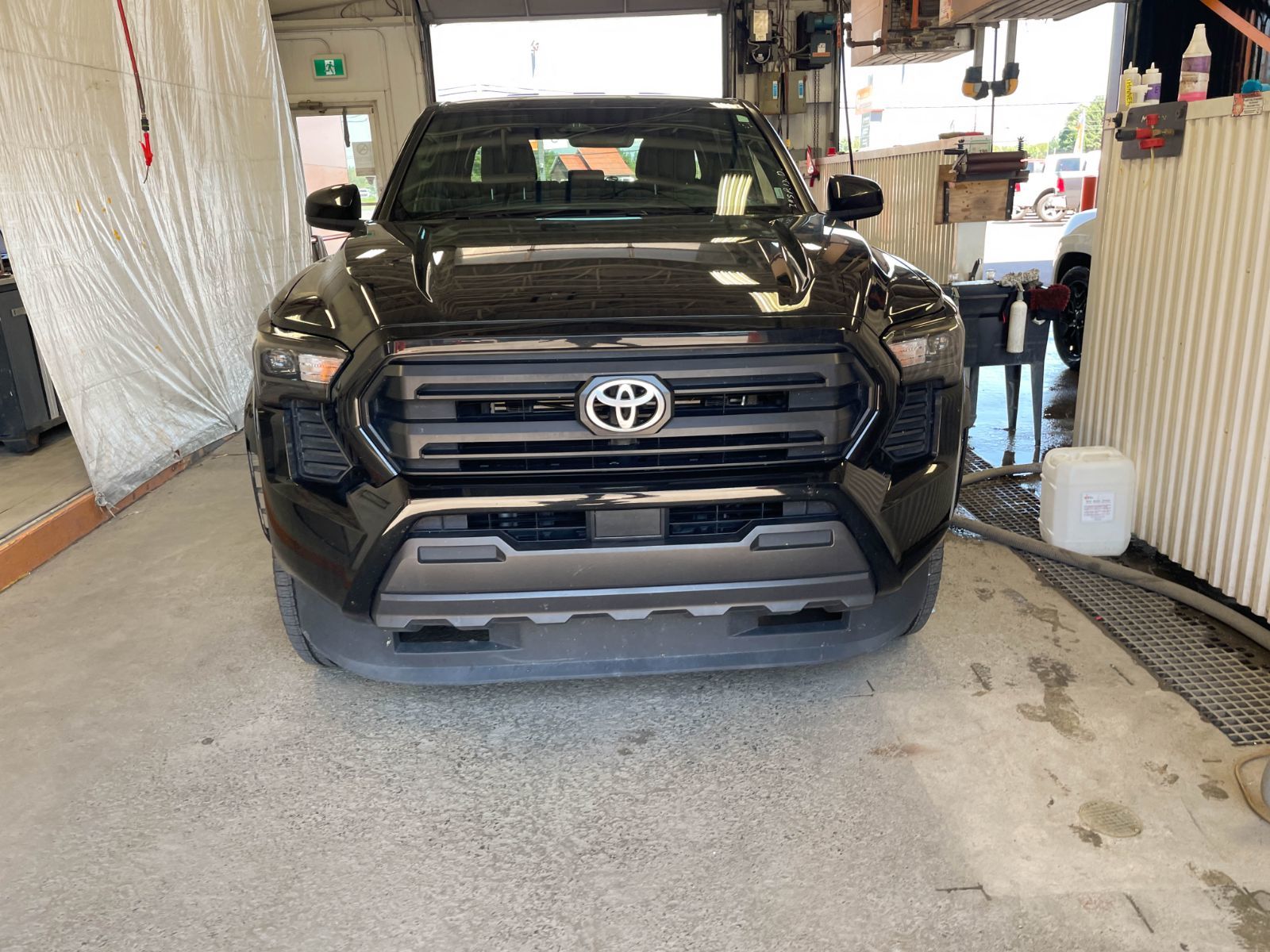 Toyota Tacoma 2024 — photo 8