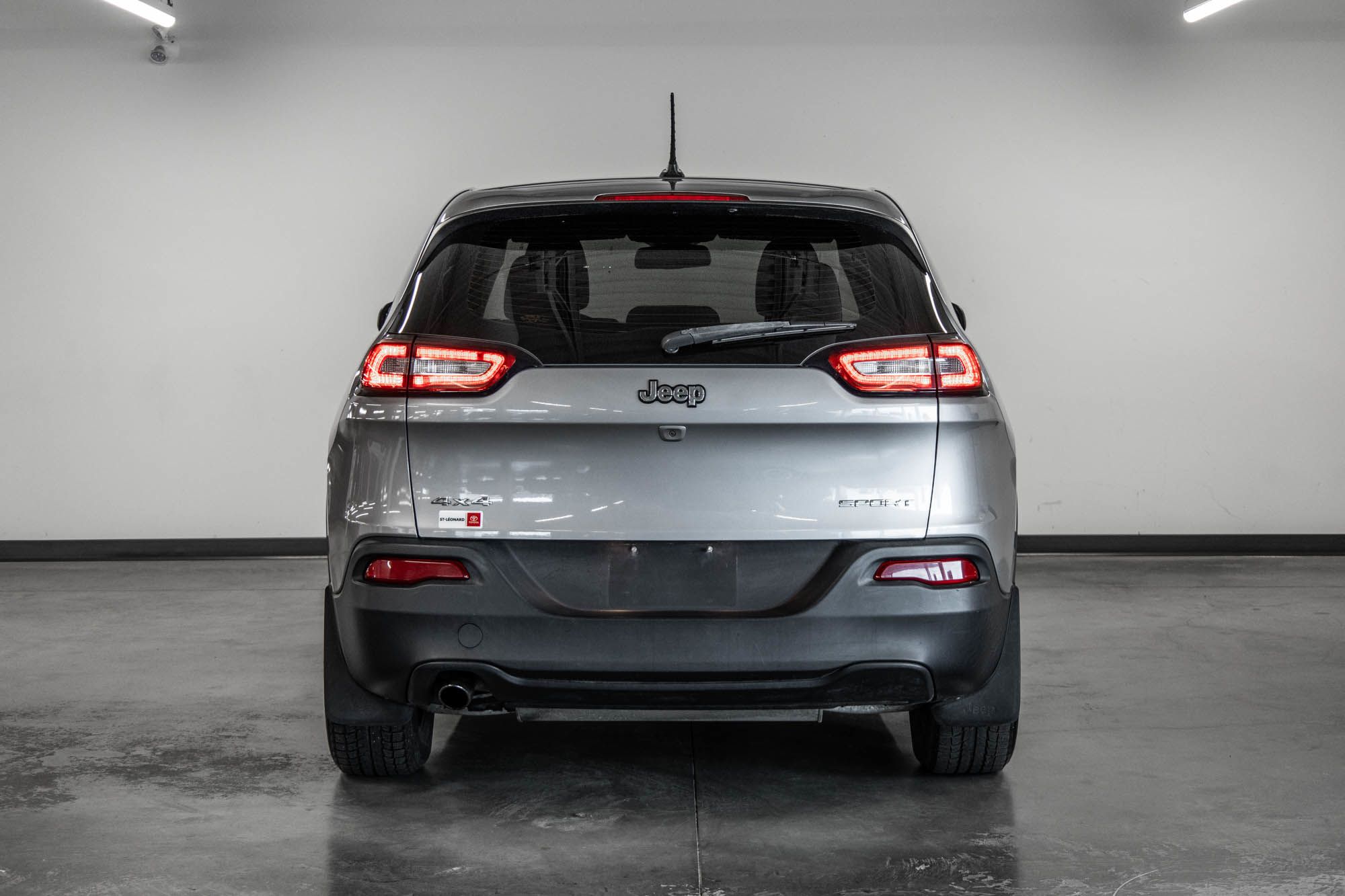 Photo Jeep Cherokee Sport 2014 #8