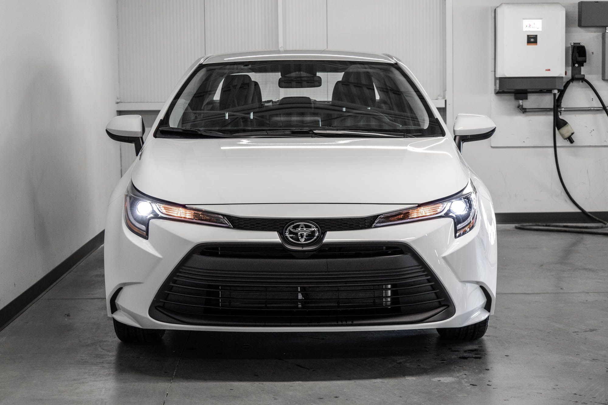Photo Toyota Corolla LE 2026 #2