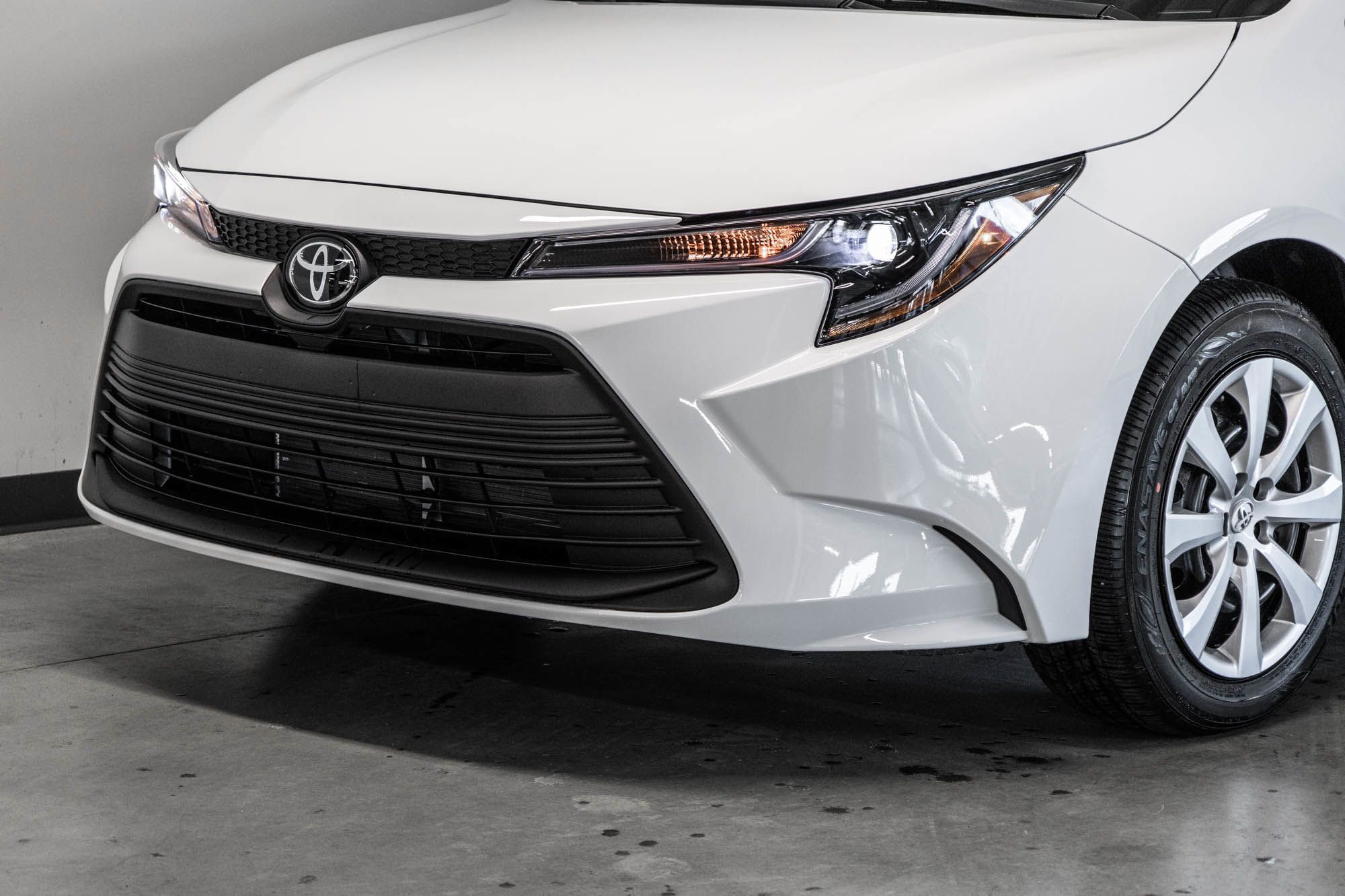 Photo Toyota Corolla LE 2026 #3