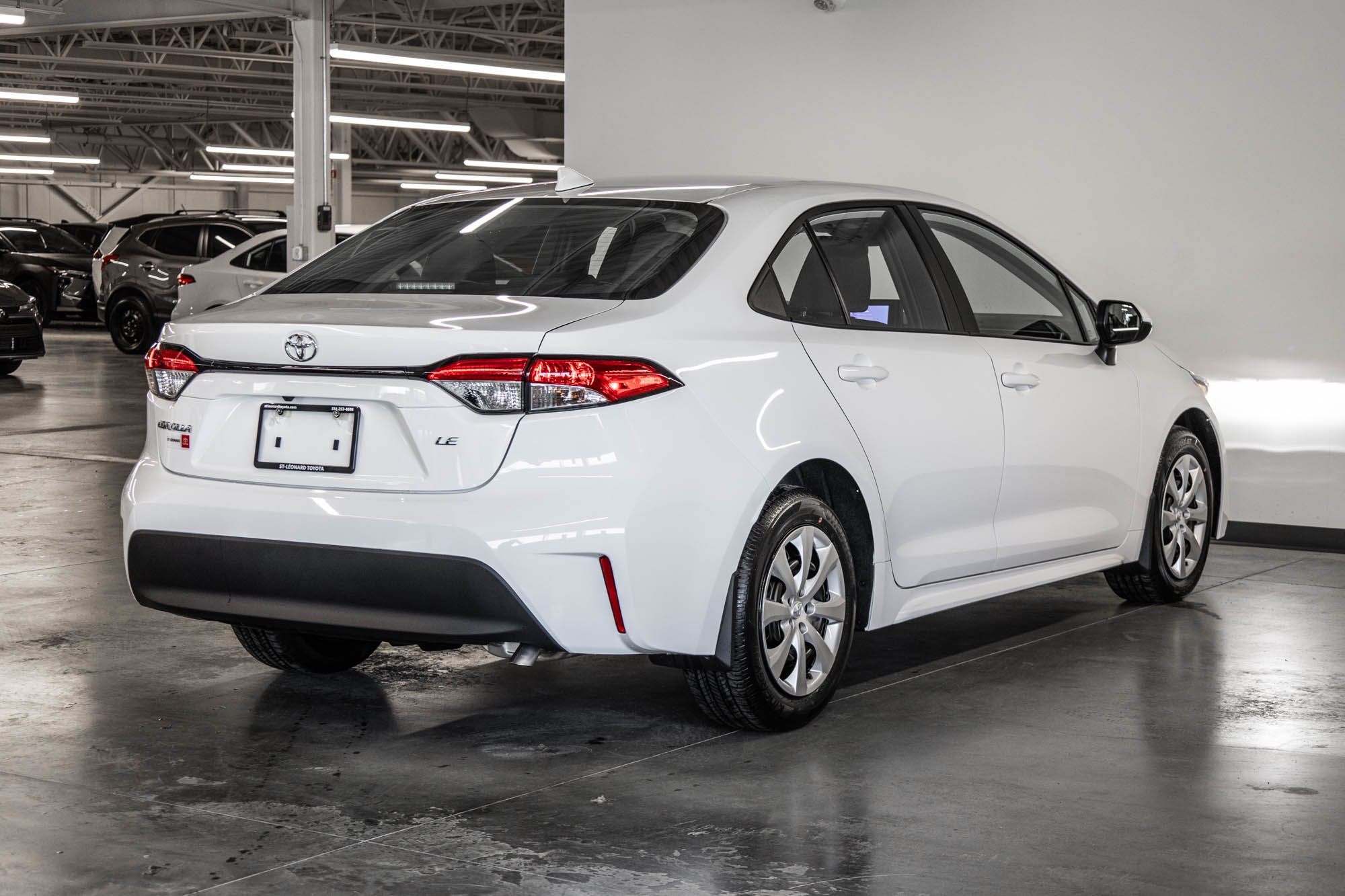 Photo 2026 Toyota Corolla LE #8
