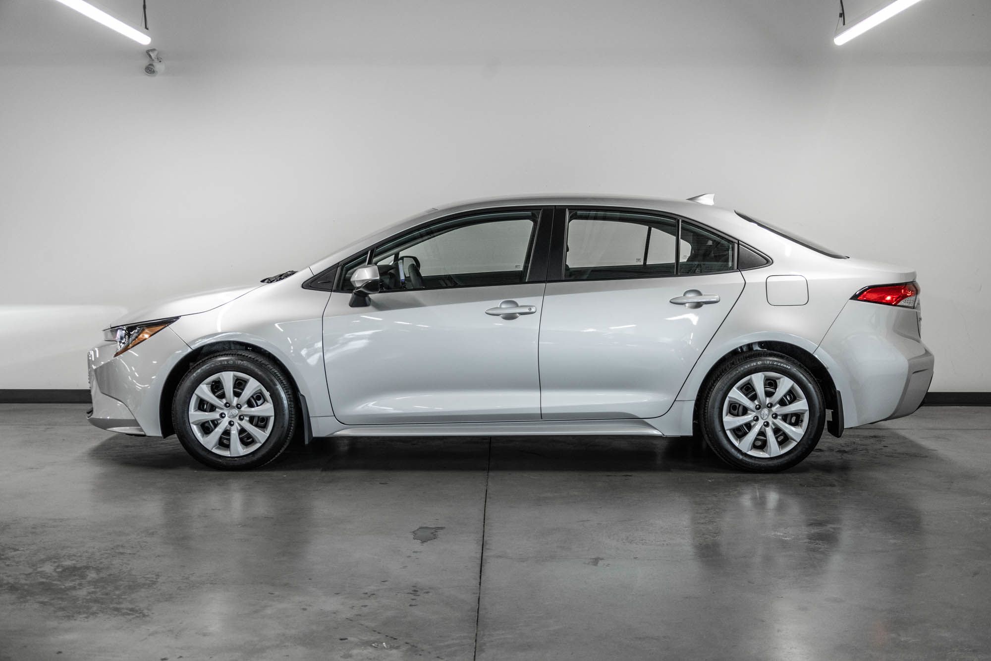 Photo 2026 Toyota Corolla LE #5
