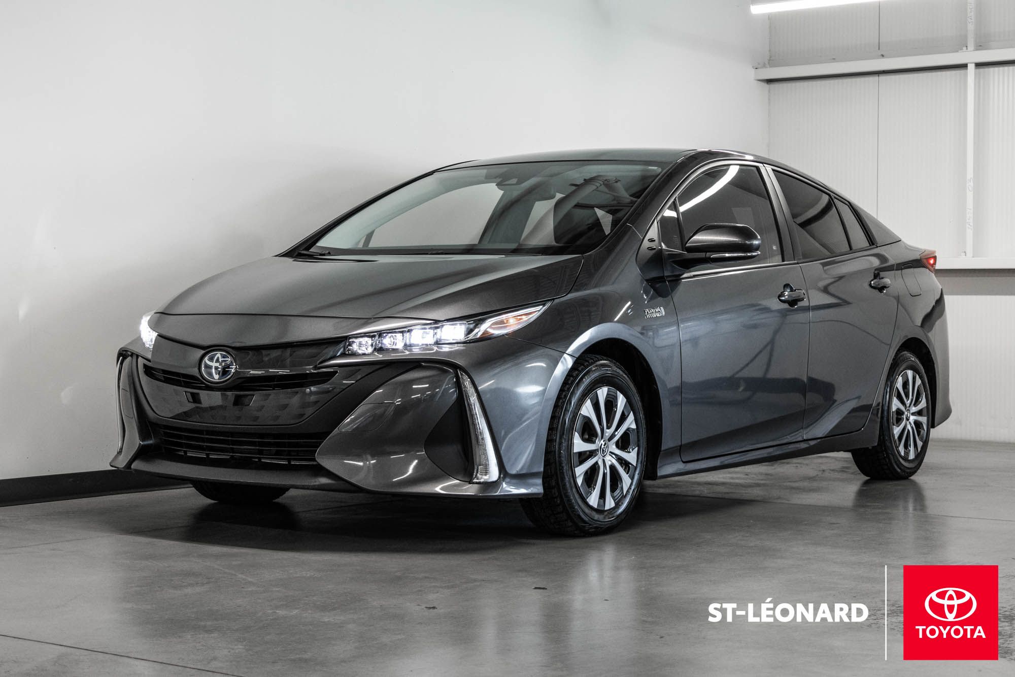 Photo 2021 Toyota Prius Prime Base #1