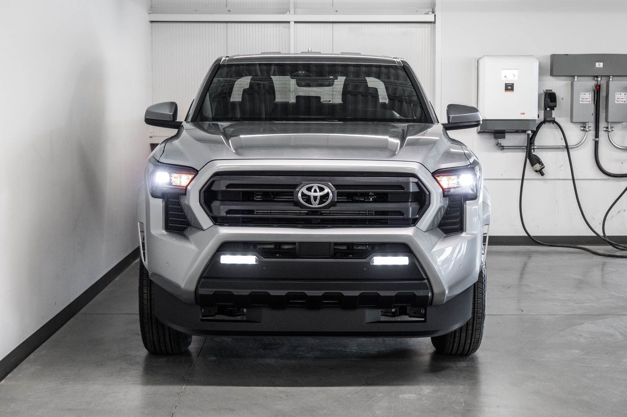 Photo 2026 Toyota Tacoma SR5 #2