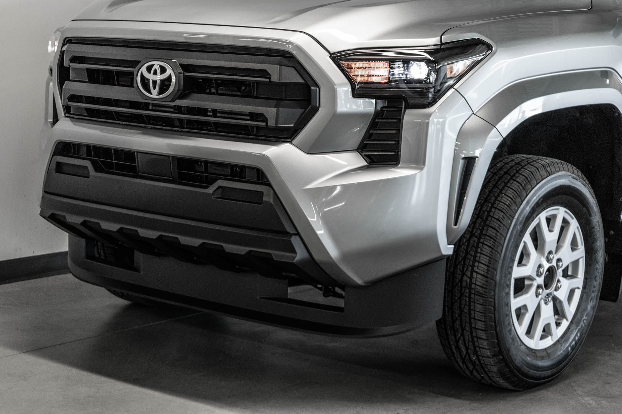 Photo 2026 Toyota Tacoma SR5 #3