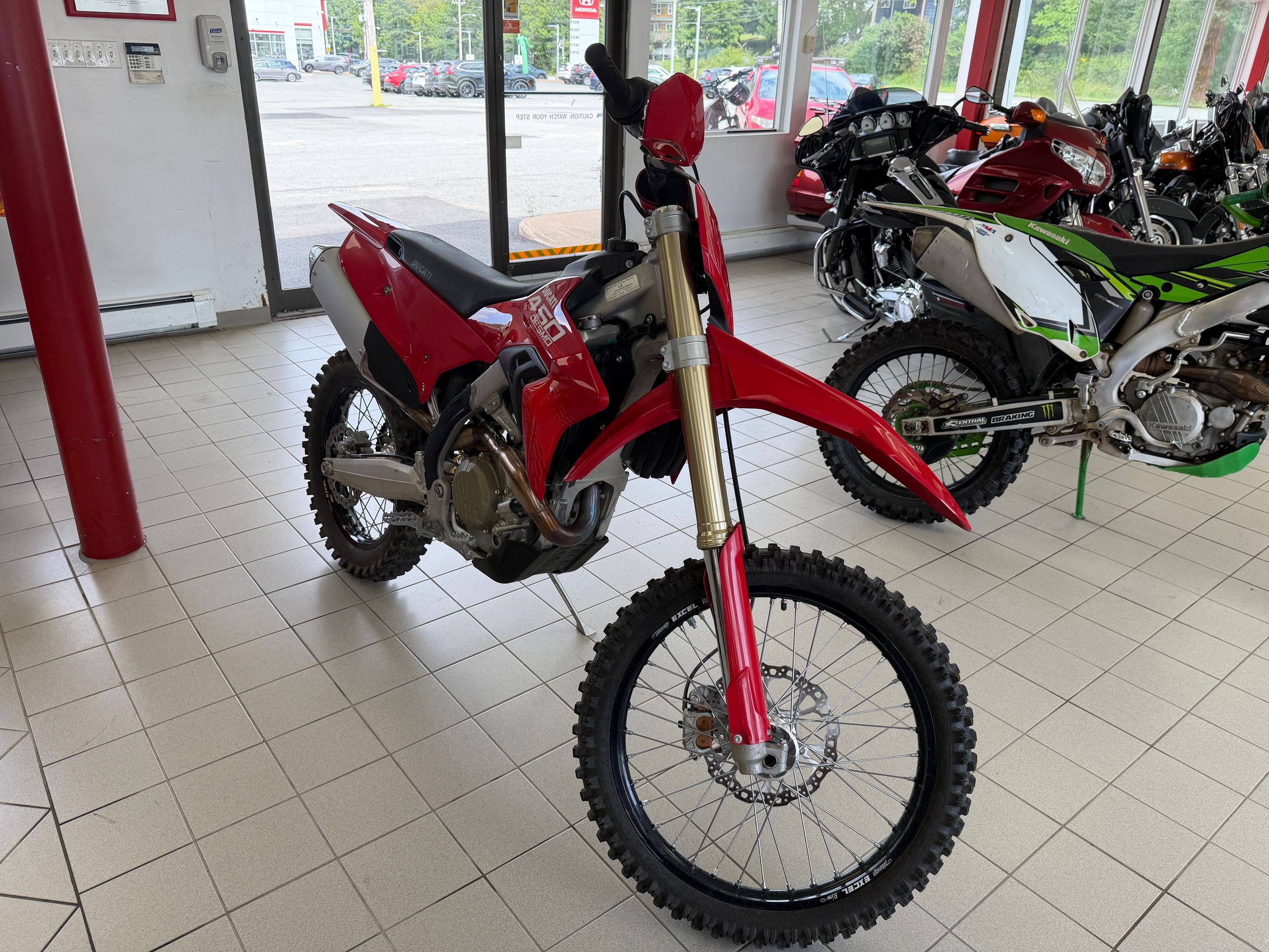 2026 Ducati Desmo 450 EDX