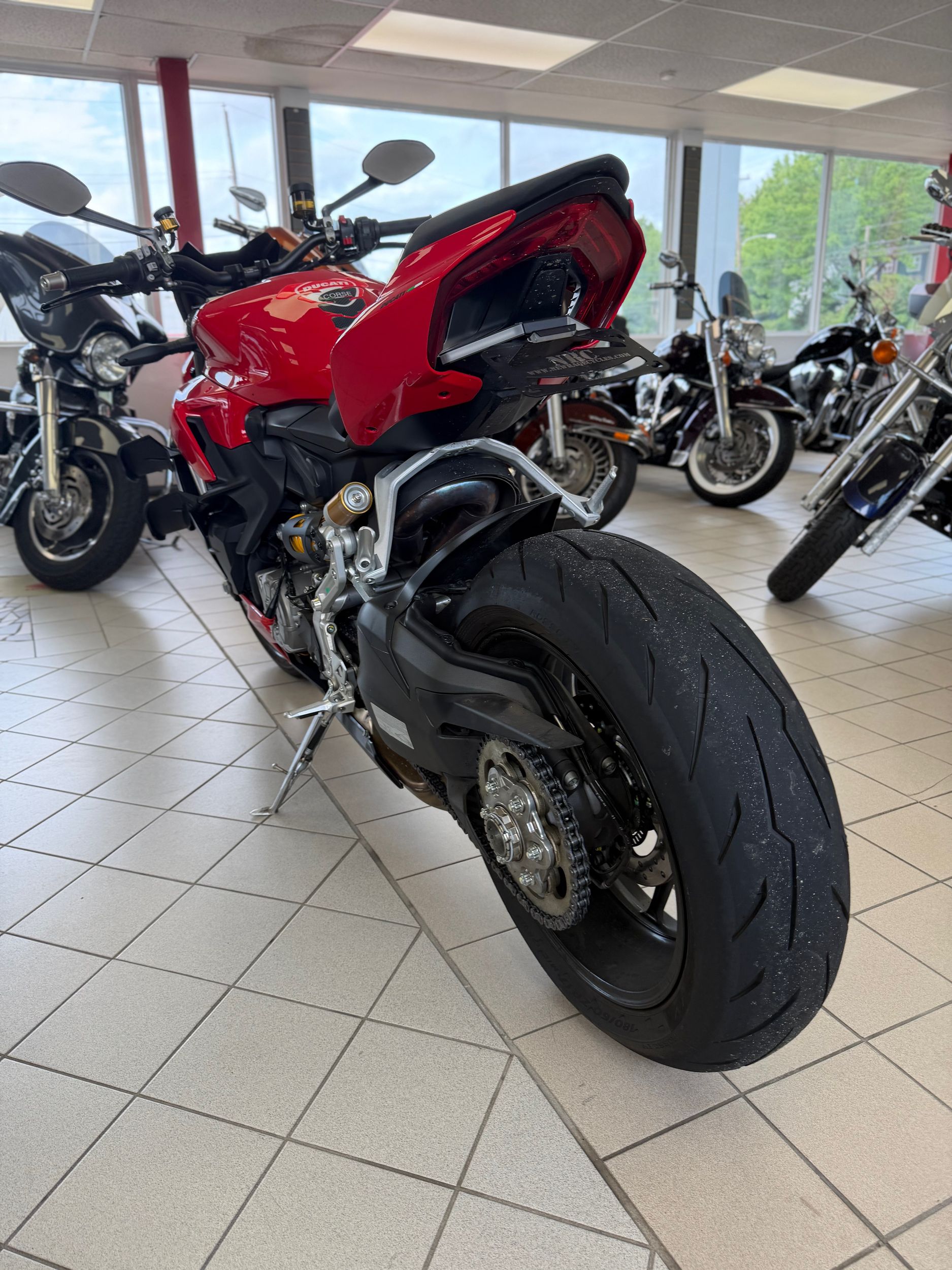 2024 Ducati Streetfighter V2