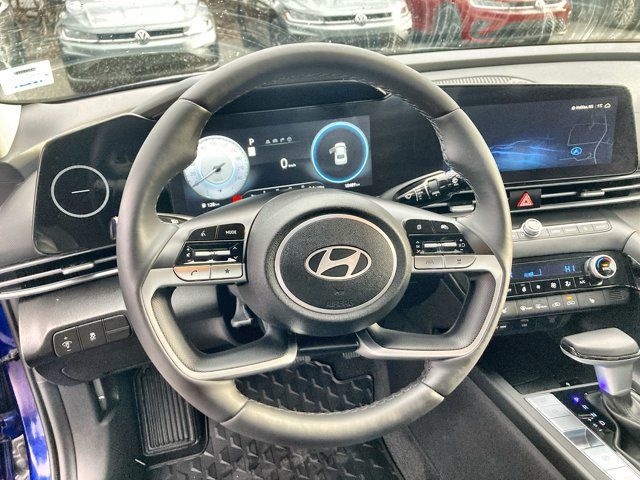 2024 Hyundai Elantra Luxury