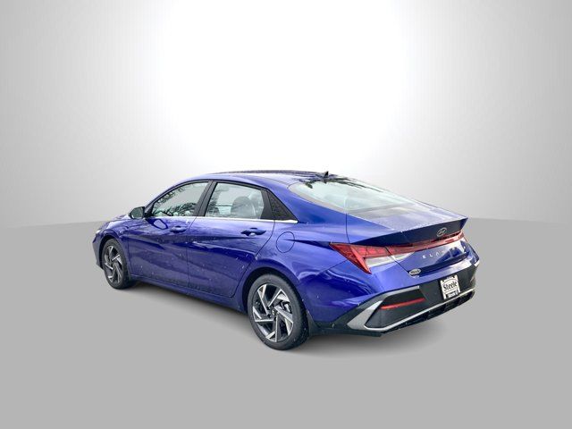 2024 Hyundai Elantra Luxury