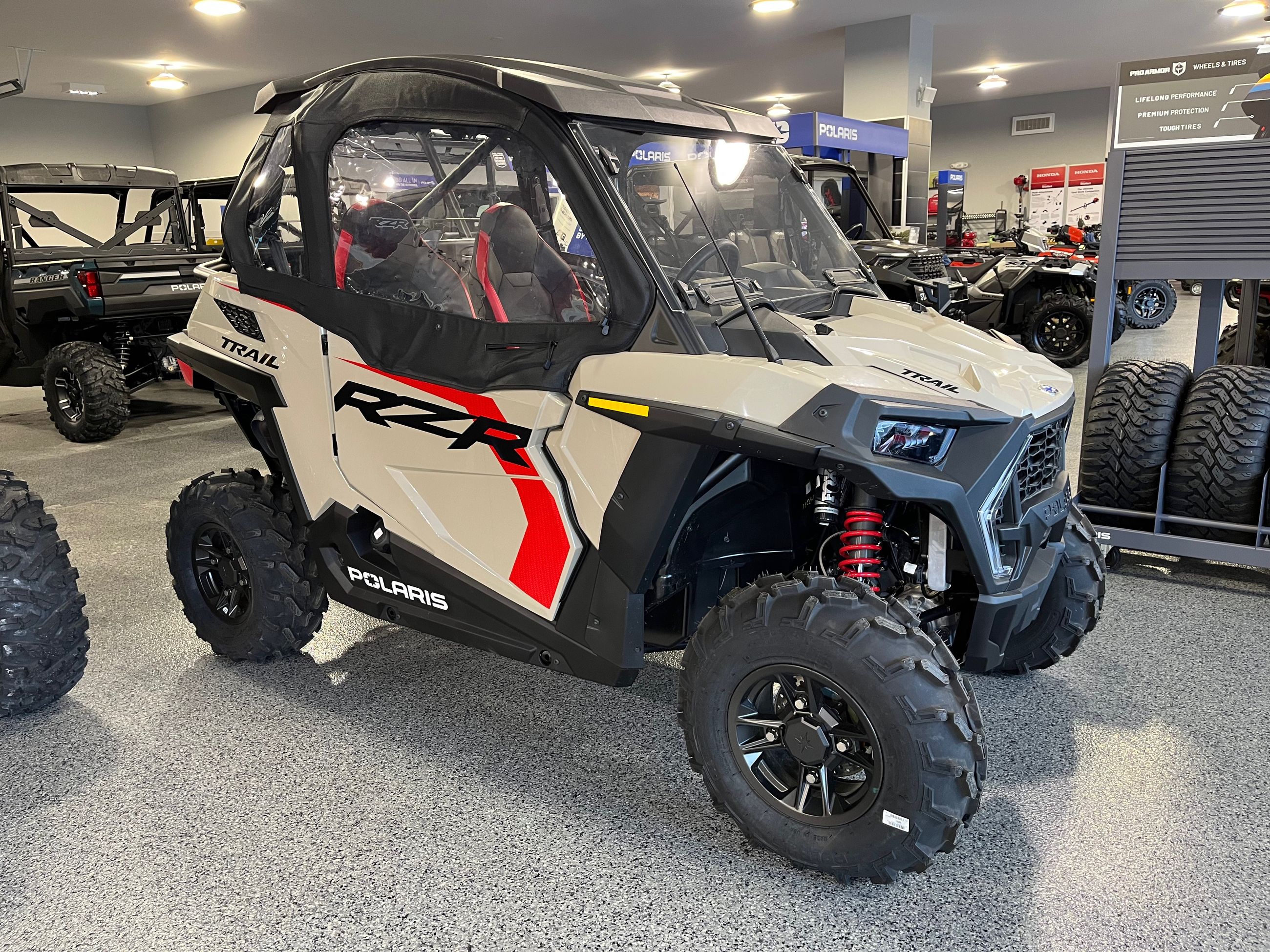 Polaris RZR TRAIL ULTIMATE 2025