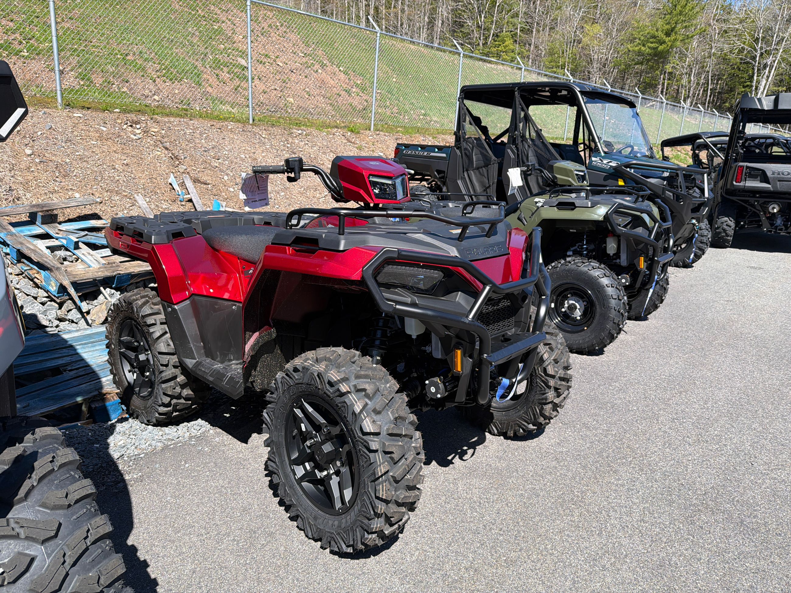 Polaris Sportsman 570 Trail-Sunset Red 2026