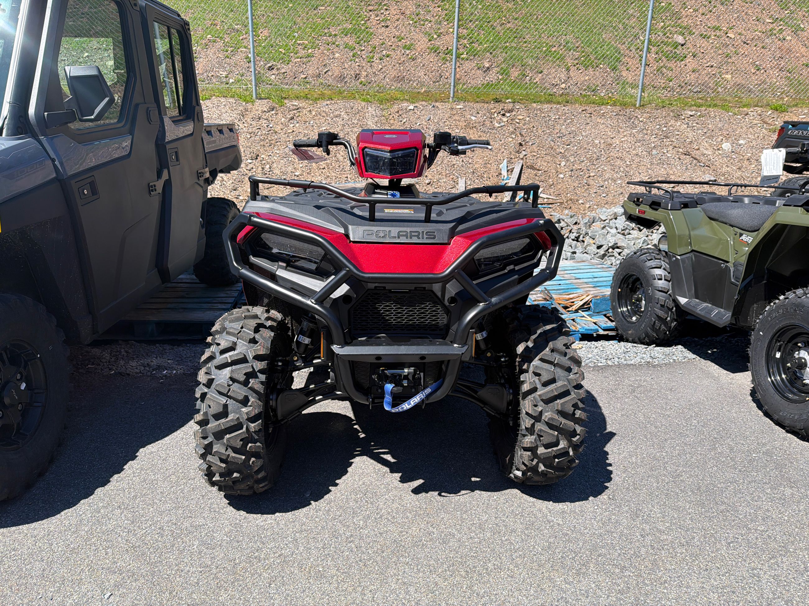 2026 Polaris Sportsman 570 Trail-Sunset Red