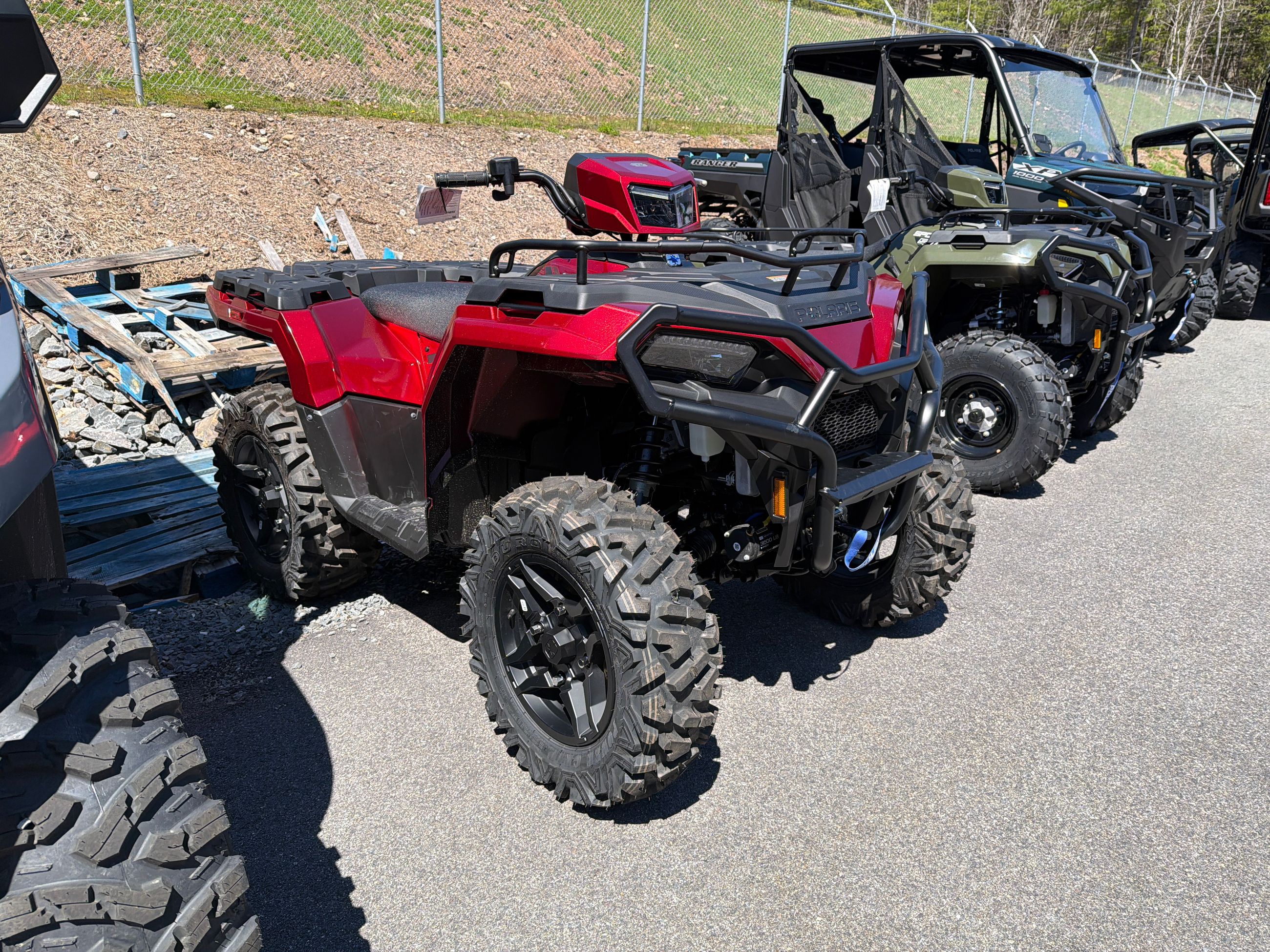 2026 Polaris Sportsman 570 Trail-Sunset Red