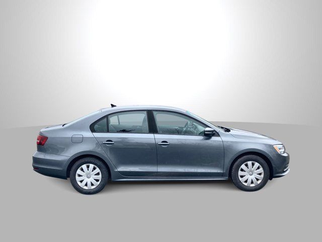 Volkswagen Jetta Sedan Manual Trendline+ 2016