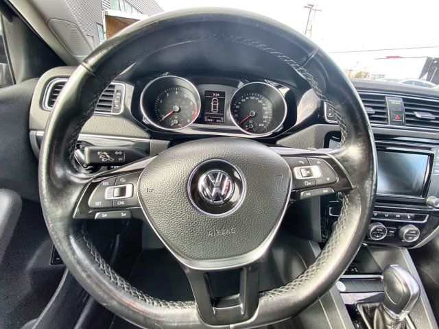 Volkswagen Jetta Sedan Wolfsburg Edition 2017