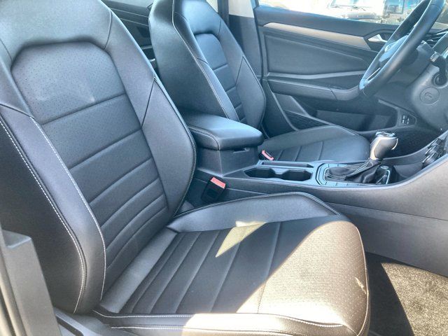 Volkswagen Jetta Comfortline 2023