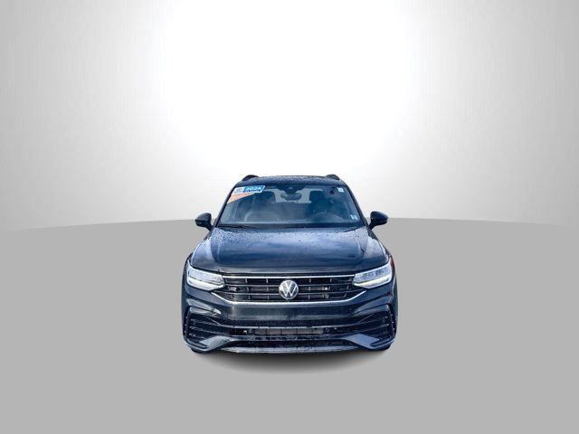 2024 Volkswagen Tiguan Comfortline R-Line Black Edition