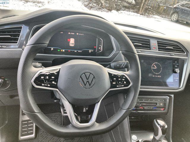 2024 Volkswagen Tiguan Comfortline R-Line Black Edition