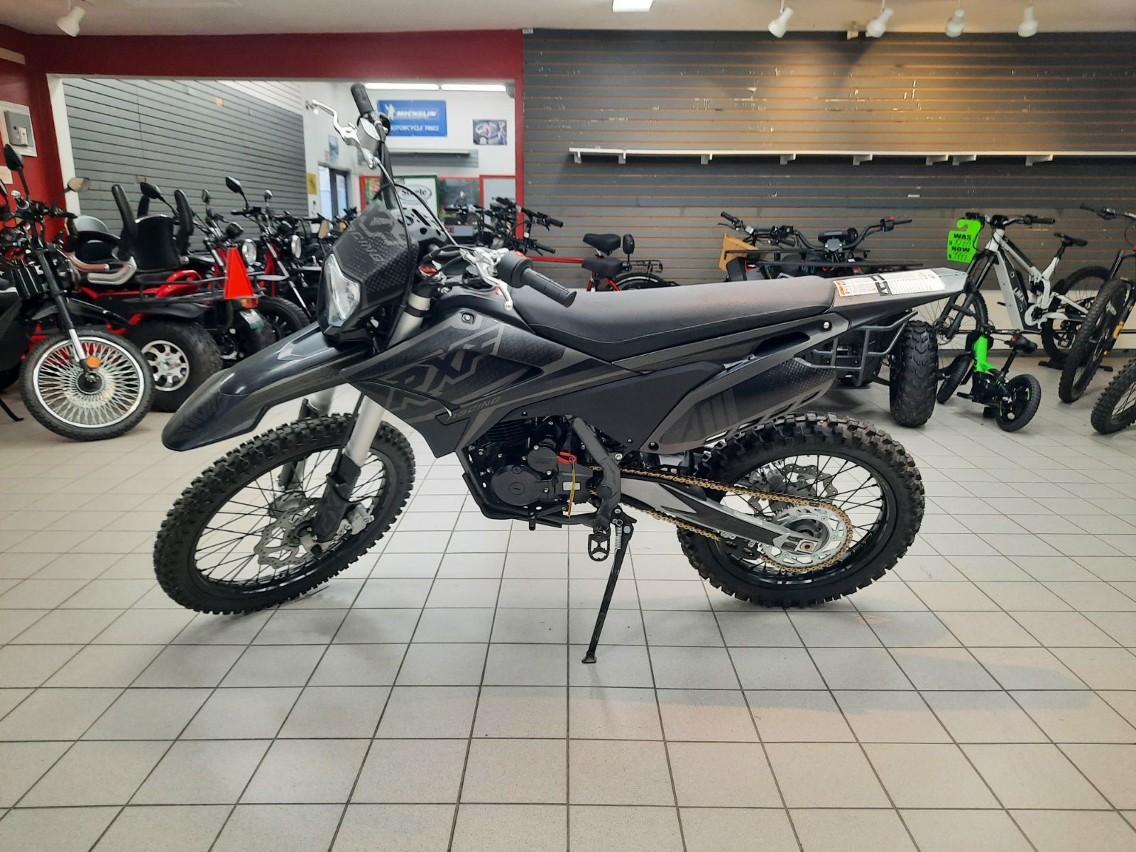 Apollo RXF 250 MX 250CC 2024