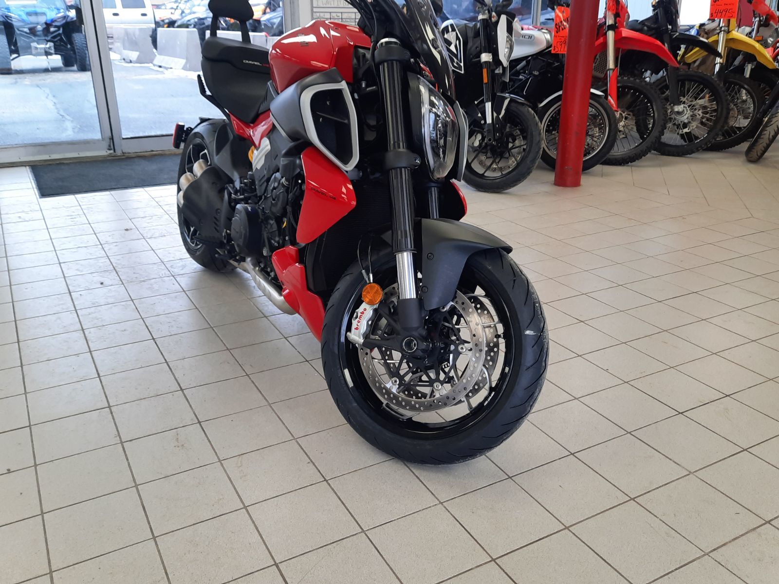 Ducati Diavel V4 2023