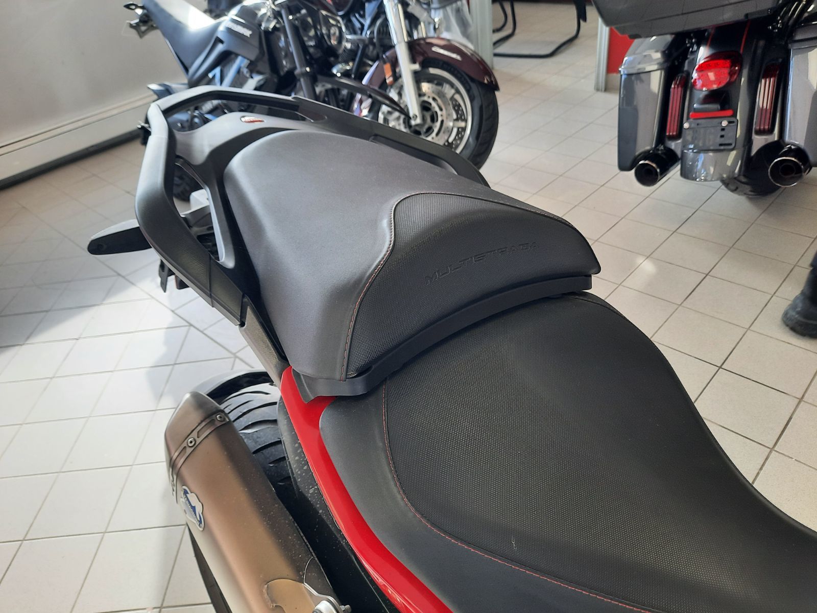 Ducati Diavel V4 2023