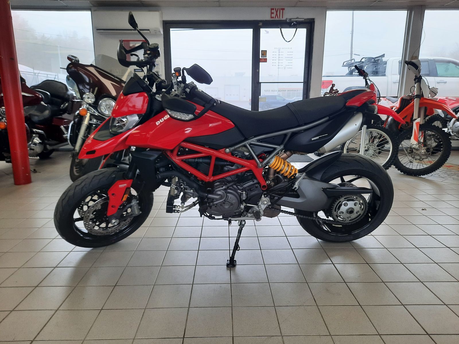 Ducati HYPERMOTARD 950 2023