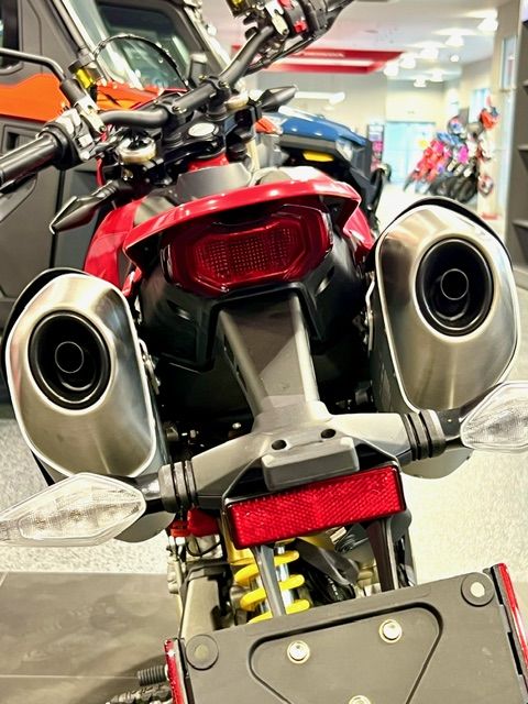 Ducati HYPERMOTARD 698 2024