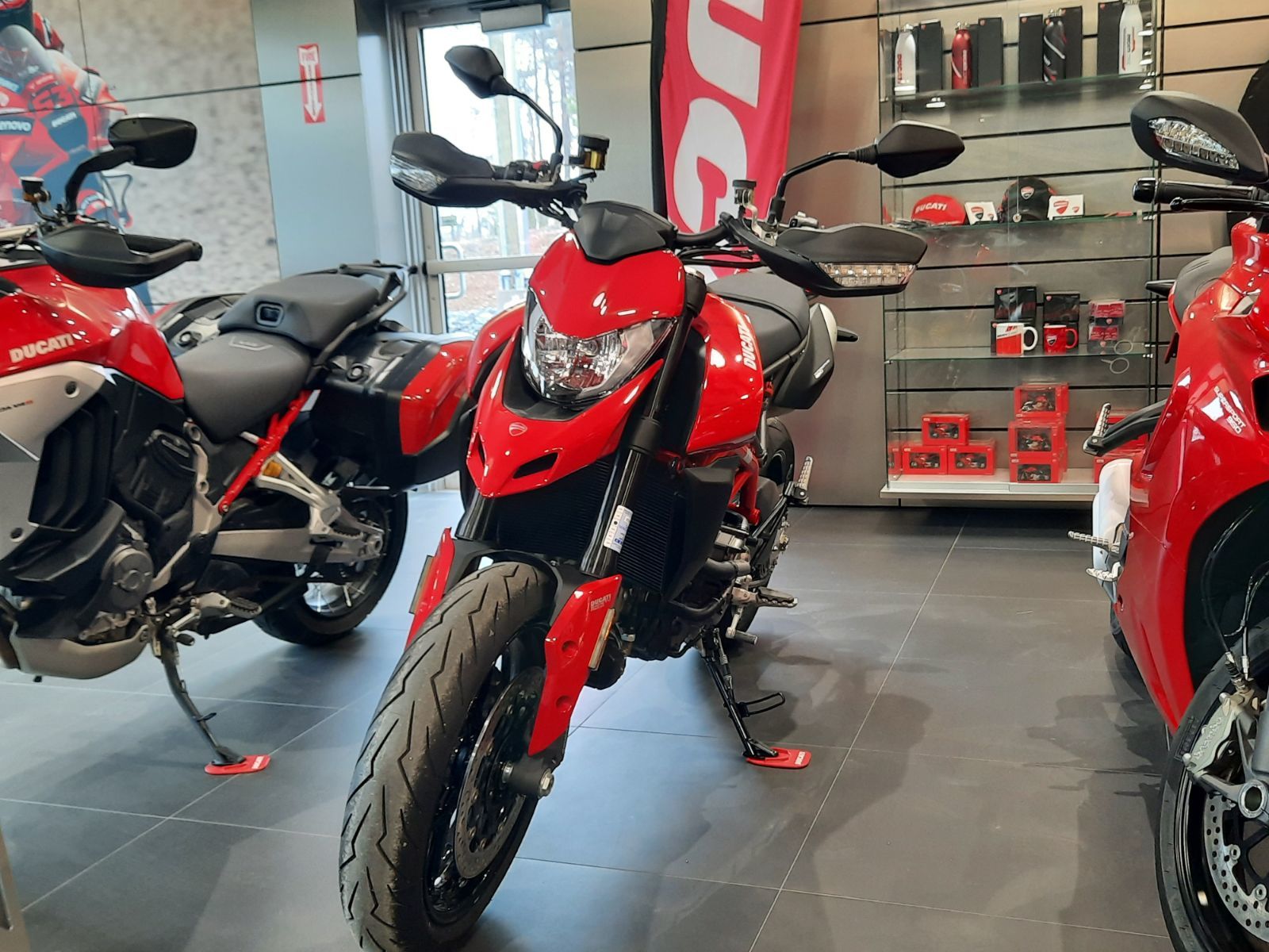 2025 Ducati HYPERMOTARD HYPERMOTARD 950