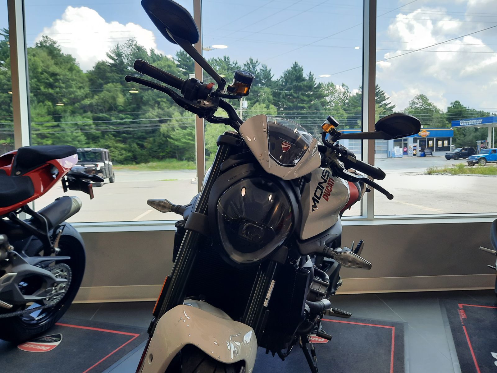 2025 Ducati MONSTER Monster 937+