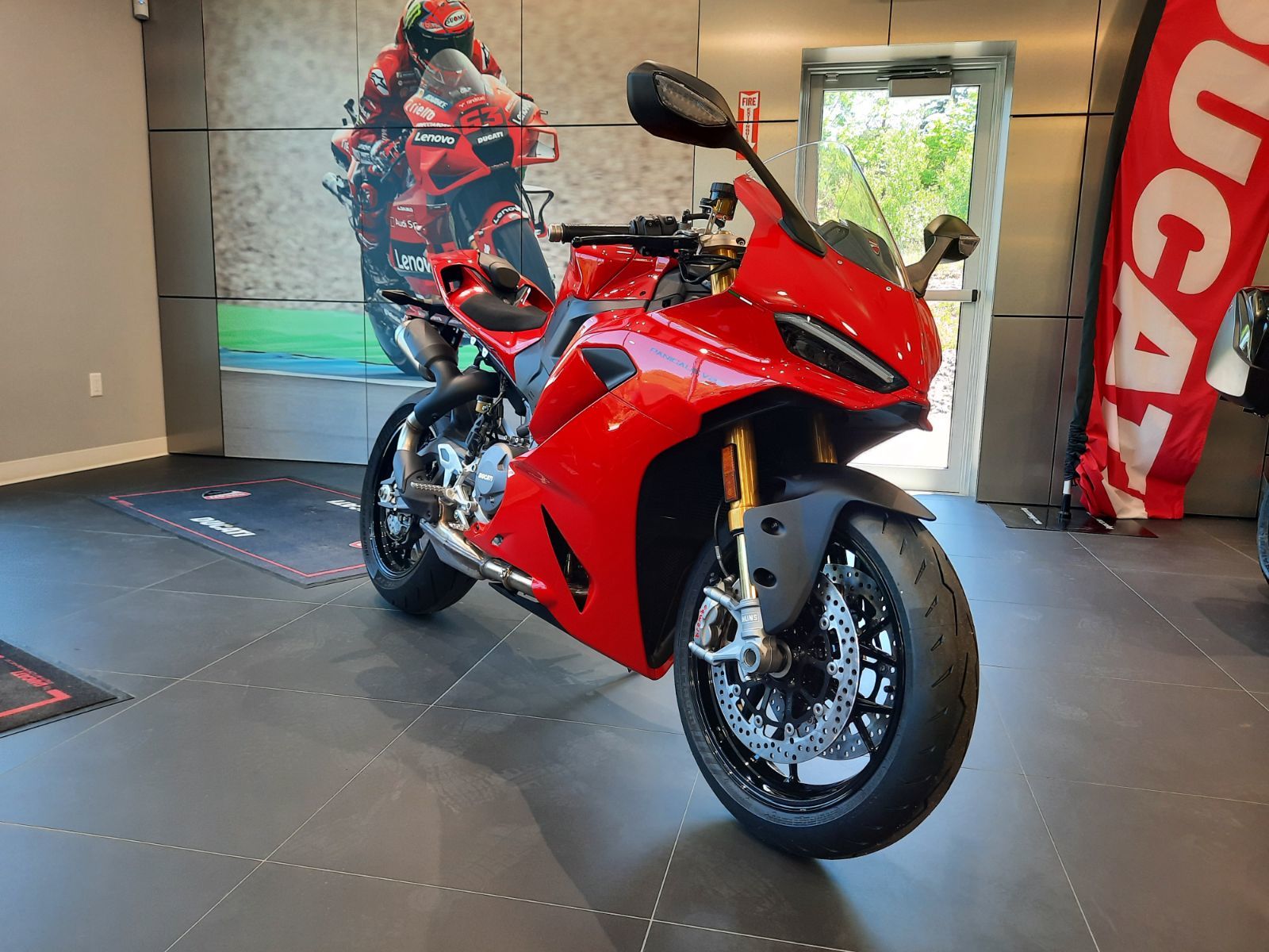 2025 Ducati PANIGALE Panigale V2S