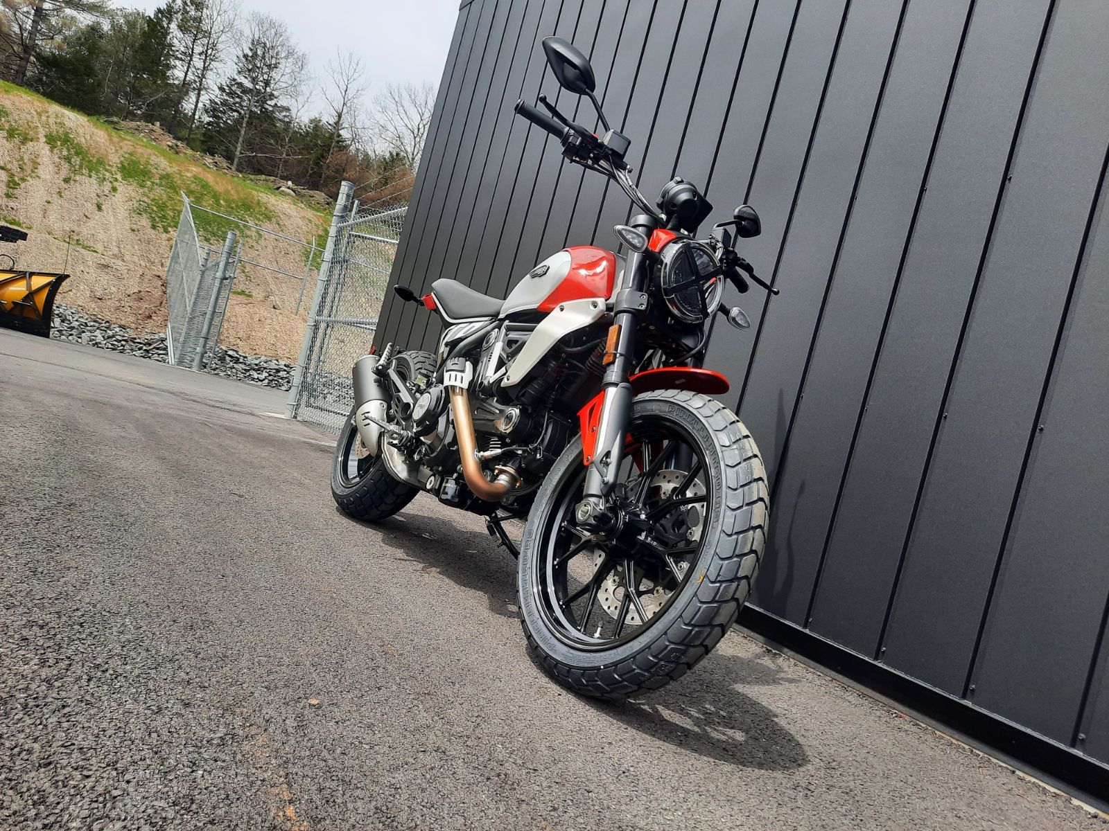 2024 Ducati Scrambler ICON 2G