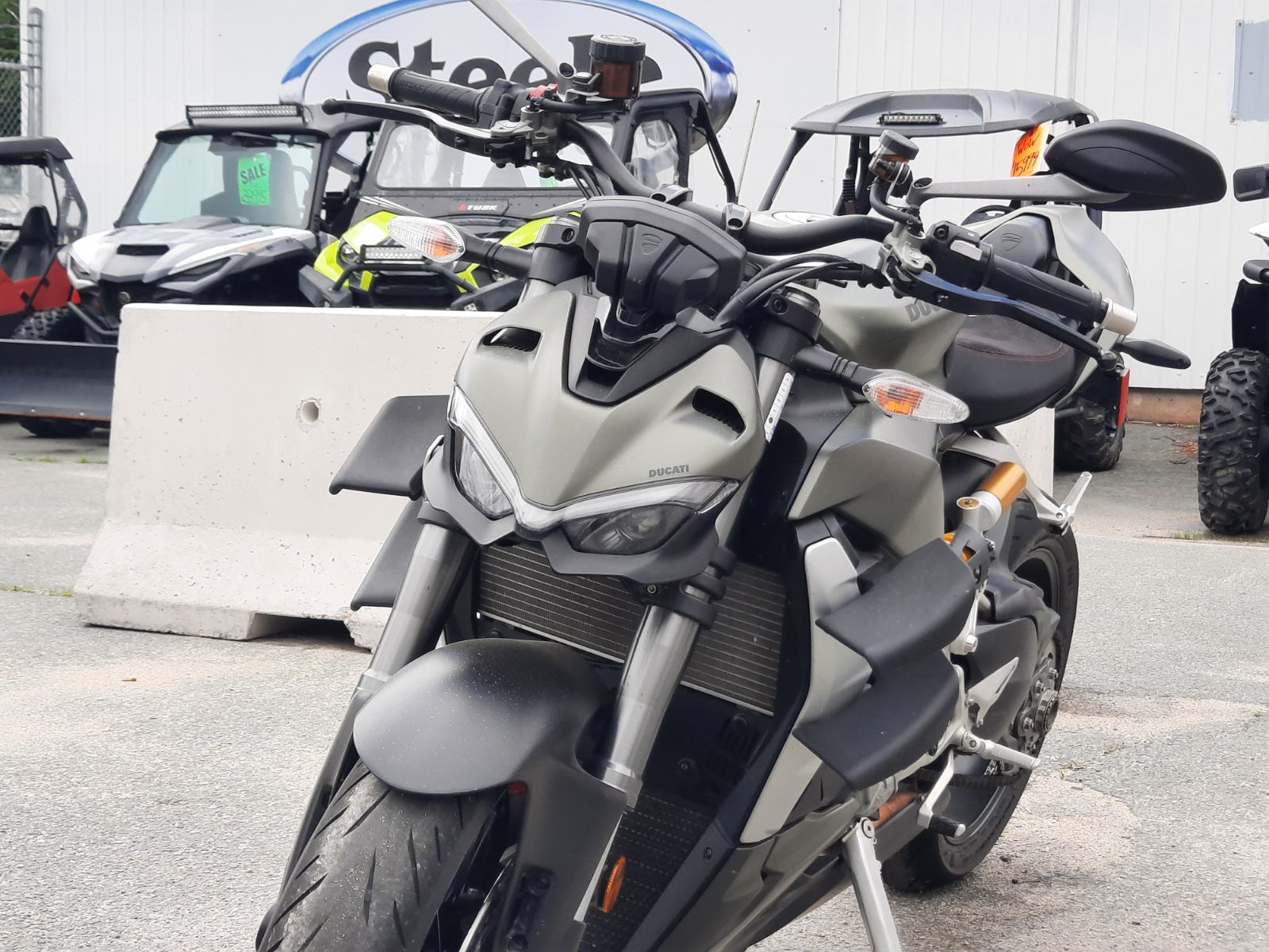 2023 Ducati STREETFIGHTER SV2