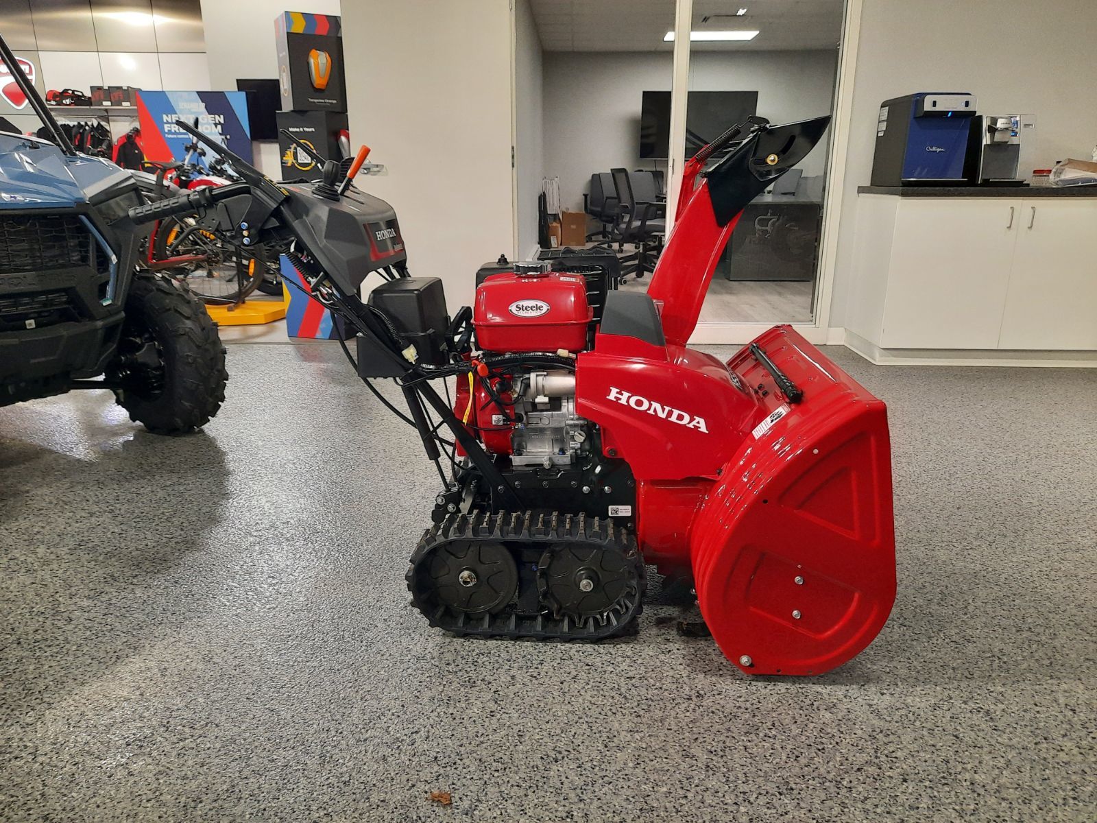 HONDA PE 32 Track Drive ES  2026