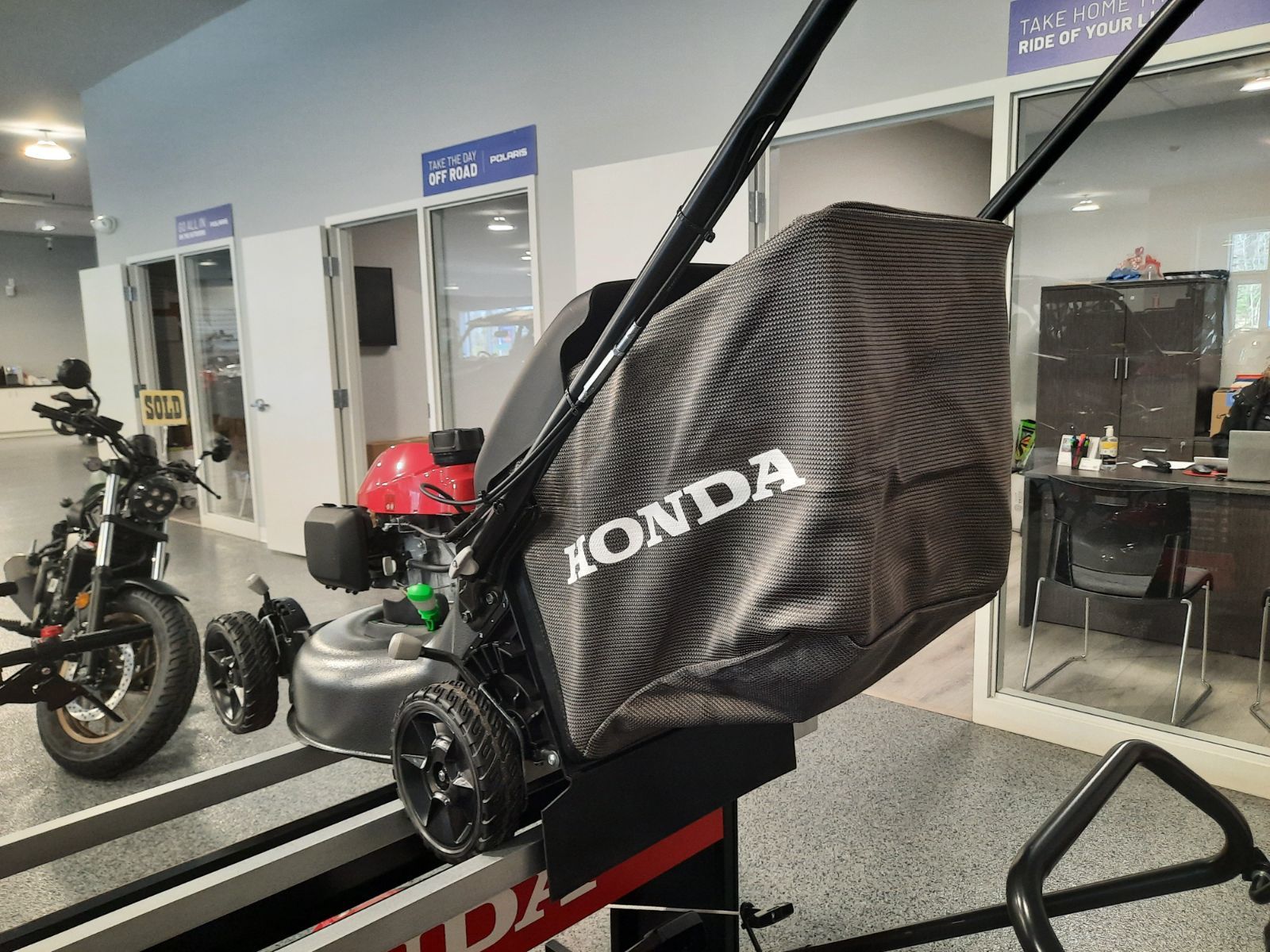 Honda HRN SMART DRIVE  2025