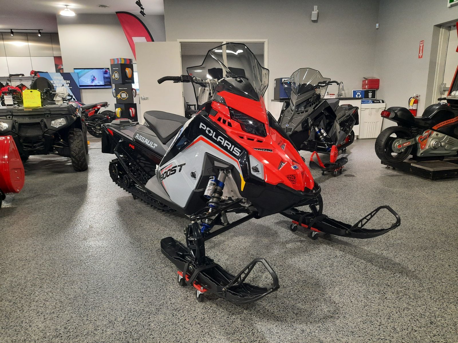 2025 Polaris Patriot Boost Switchback Assault 146 BOOST SWITCHBACK