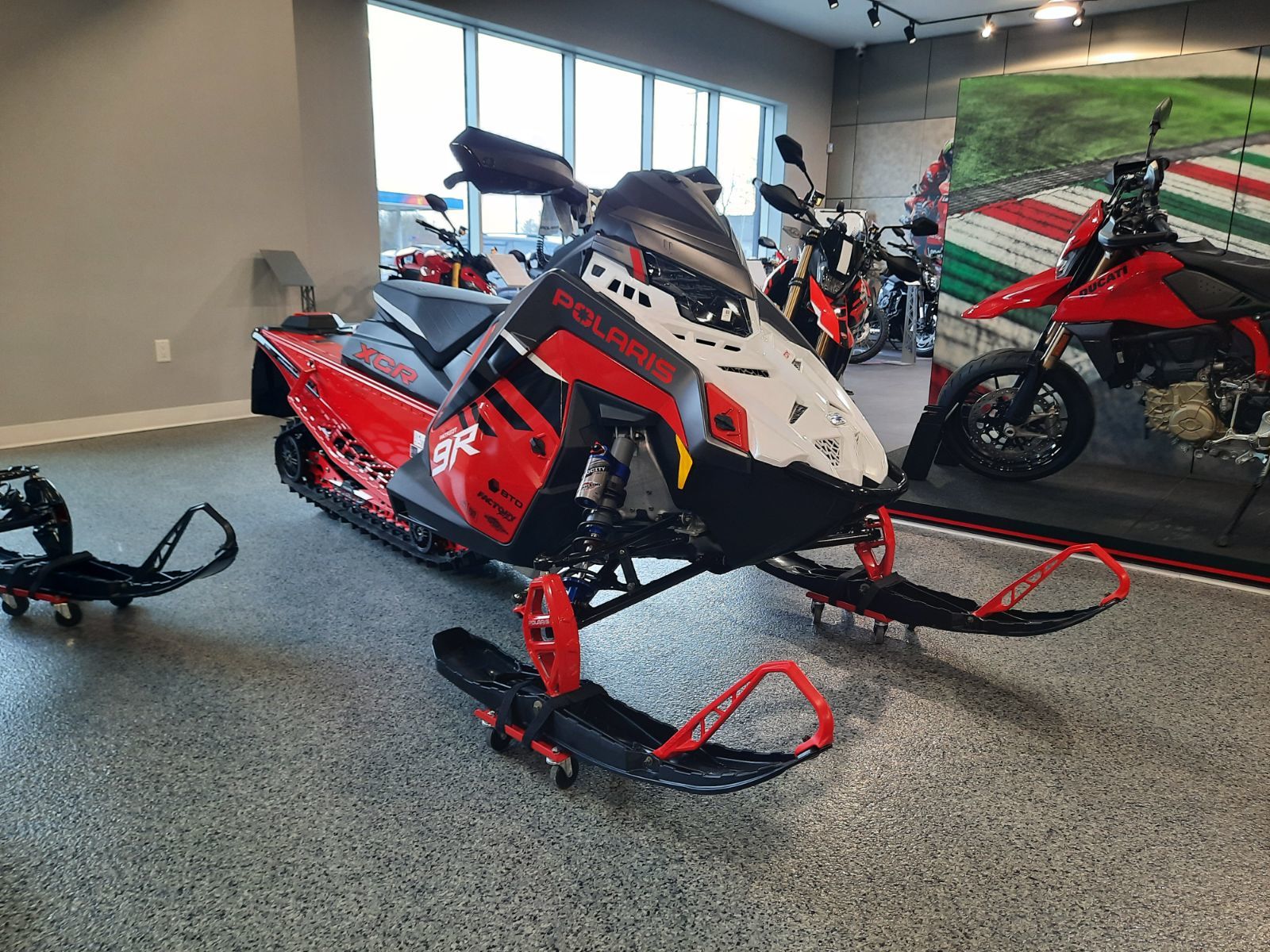 2026 Polaris Patriot 9R INDY XCR 137