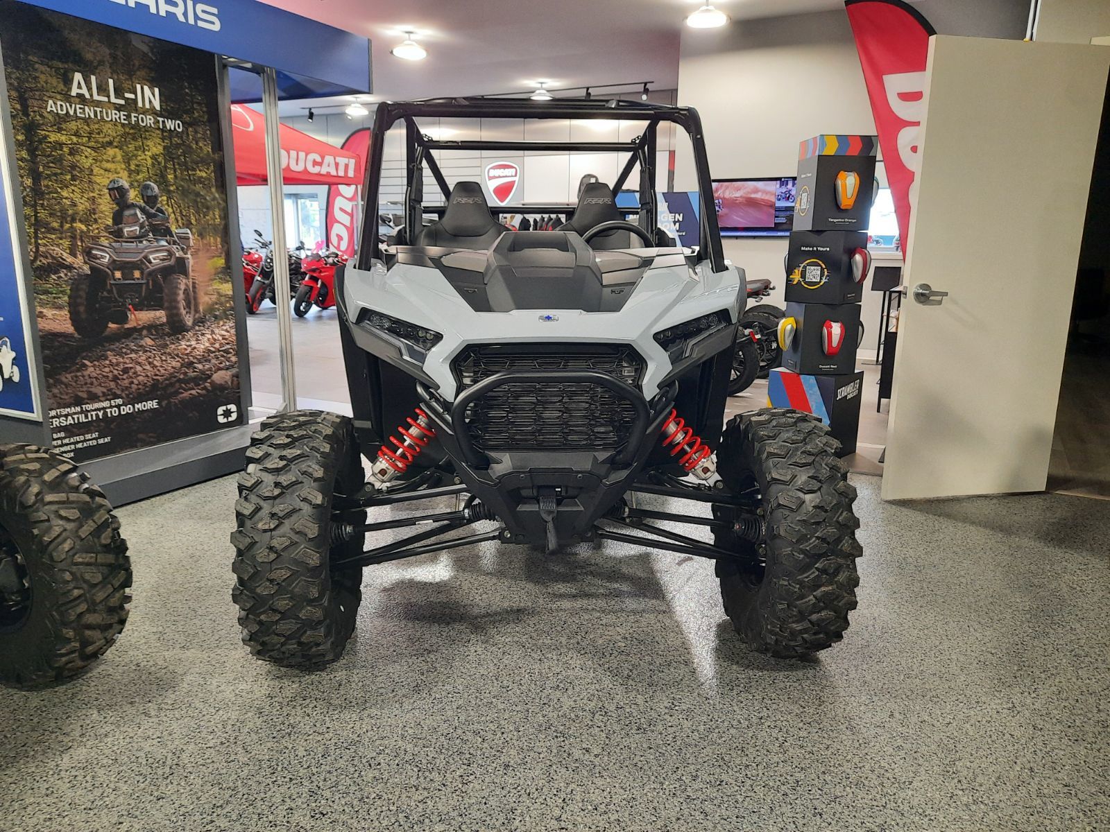 Polaris RZR XP PREMIUM 2025